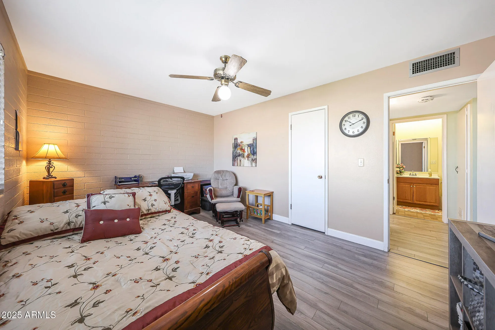 Property Slideshow image 25 of 49 | 9915 w hope cir, Sun City, AZ, 85351