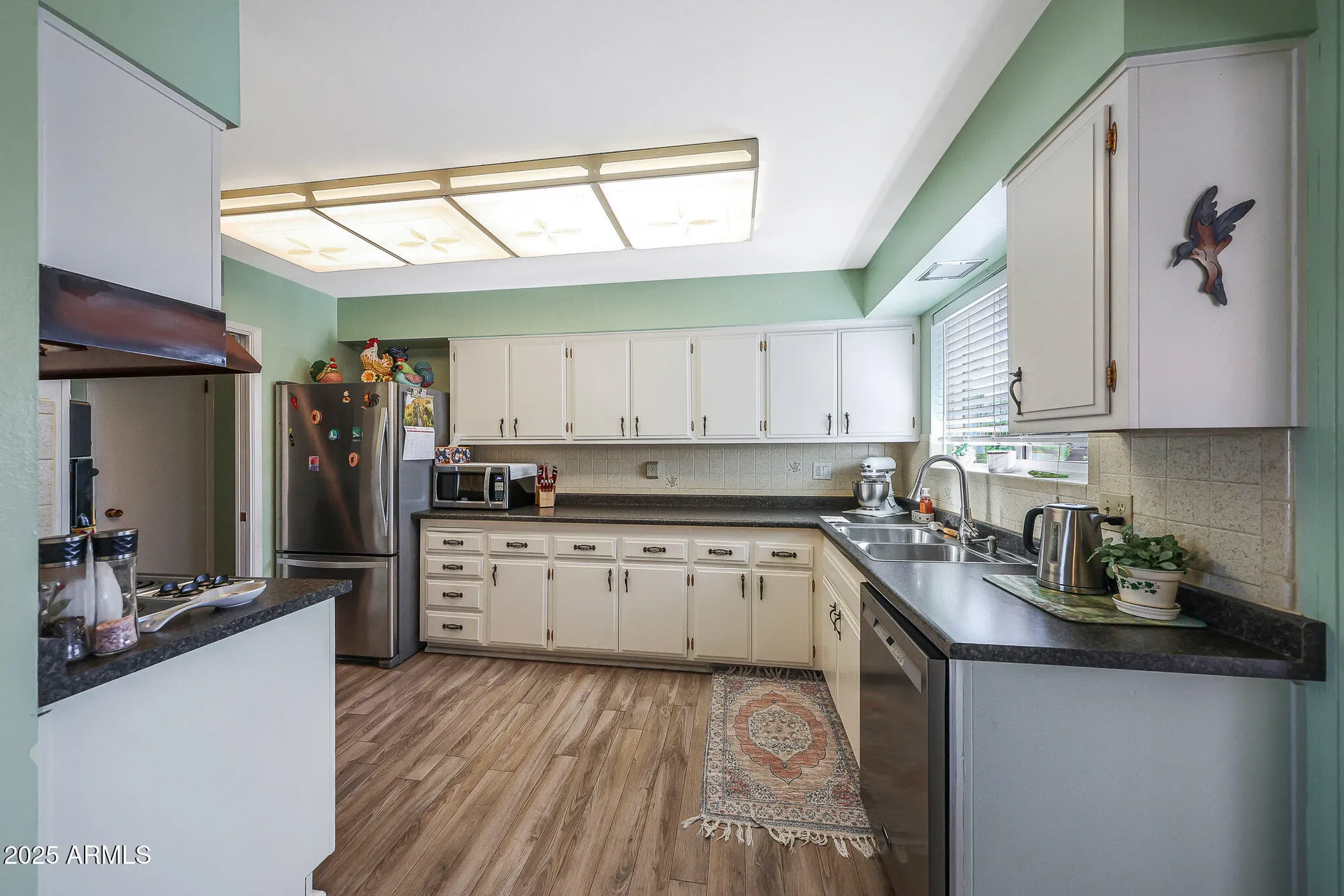 Property Slideshow image 14 of 49 | 9915 w hope cir, Sun City, AZ, 85351