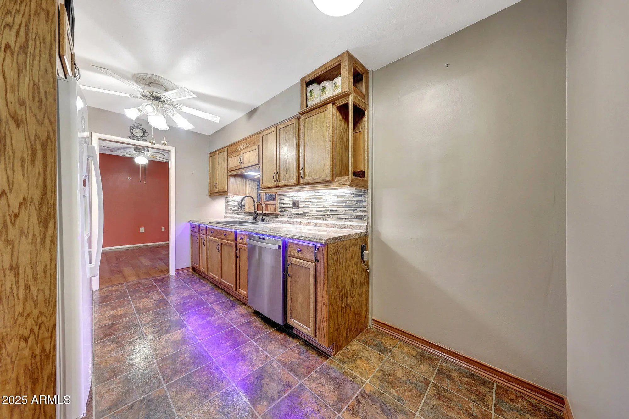 Property Slideshow image 14 of 37 | 10853 w santa fe dr, Sun City, AZ, 85351