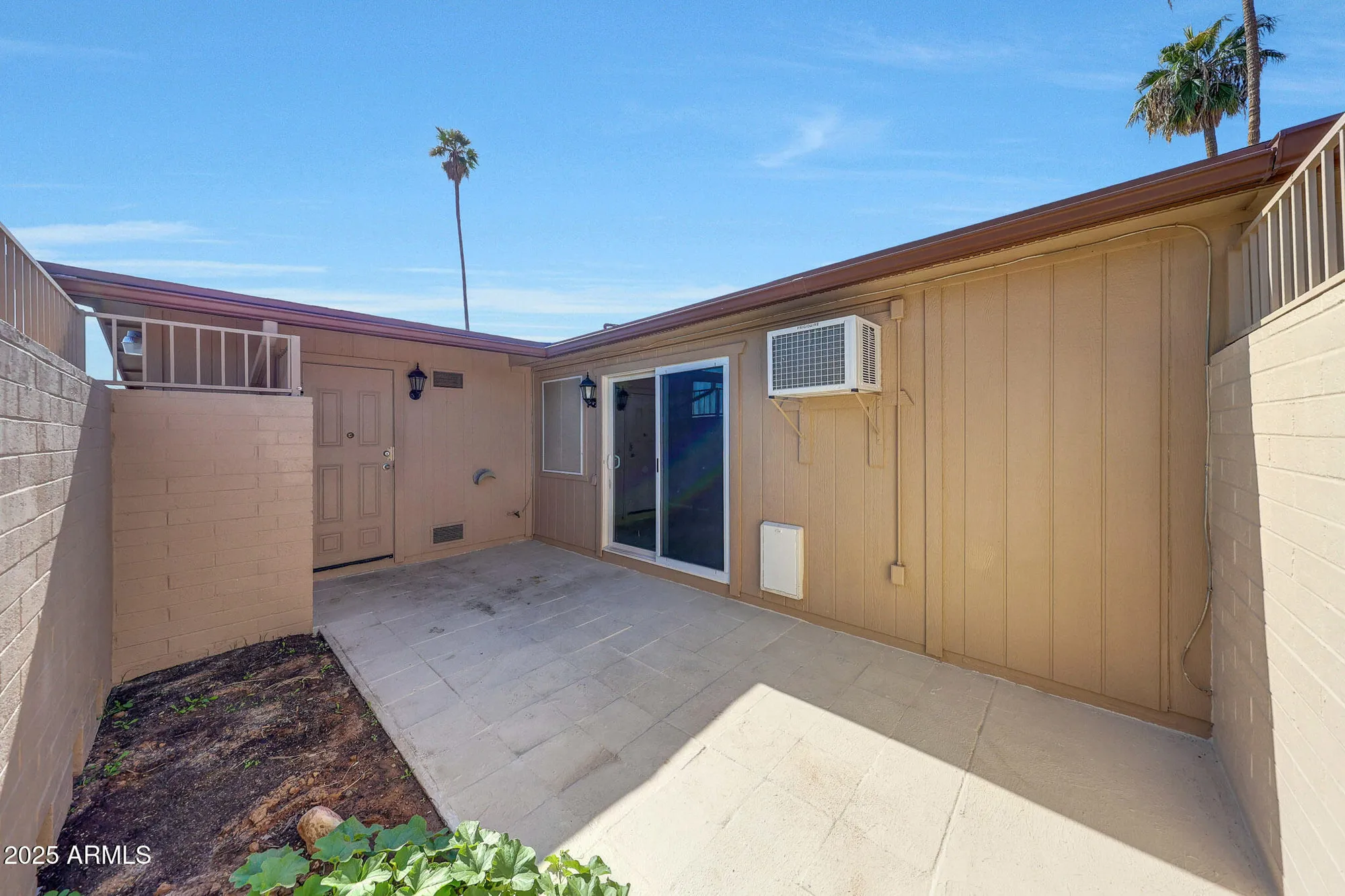 Property Slideshow image 33 of 37 | 10853 w santa fe dr, Sun City, AZ, 85351