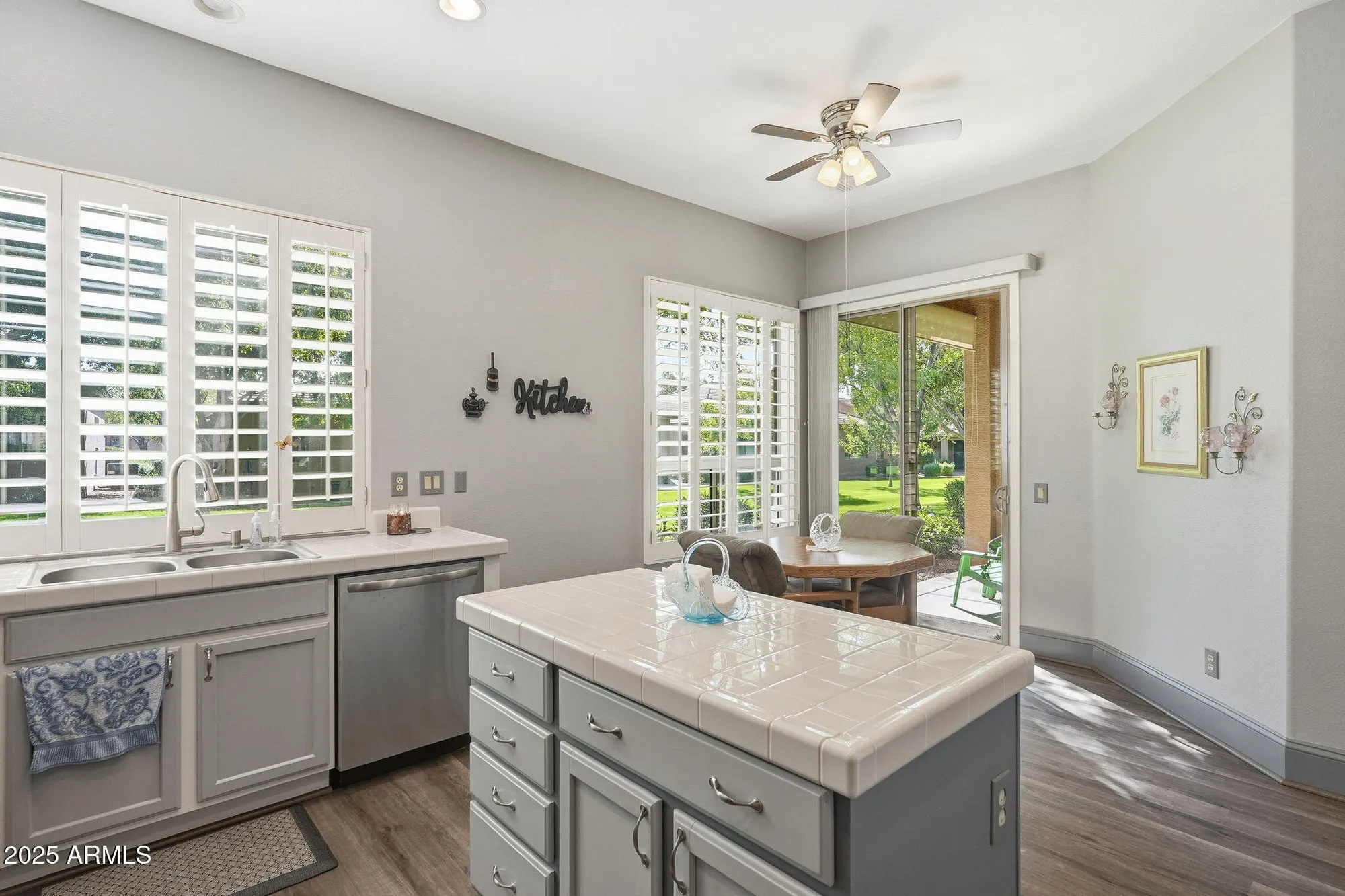 Property Slideshow image 14 of 41 | 9617 e champagne dr, Sun Lakes, AZ, 85248