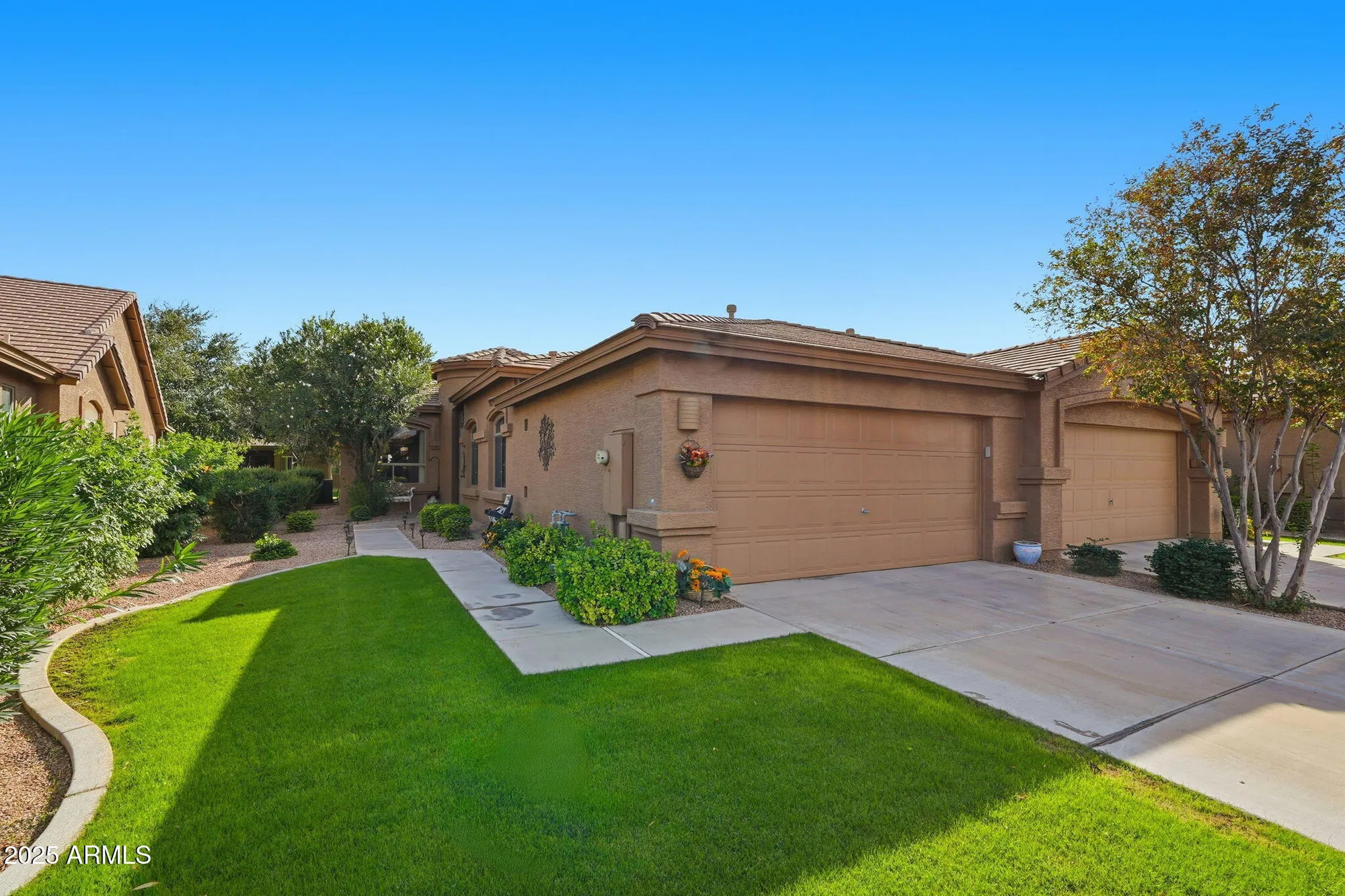 Property Slideshow image 1 of 41 | 9617 e champagne dr, Sun Lakes, AZ, 85248