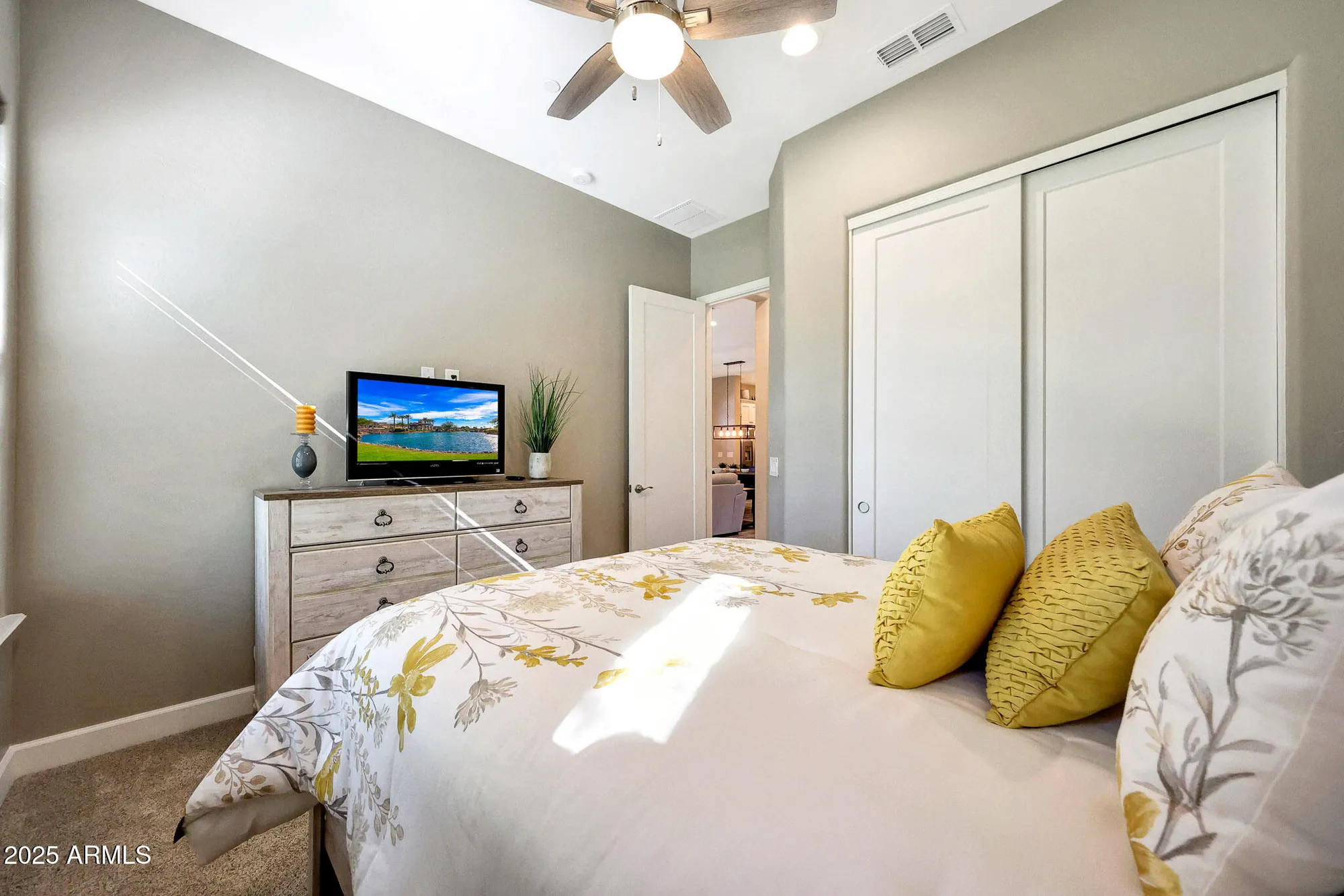 Property Slideshow image 22 of 42 | 20719 w medlock dr, Buckeye, AZ, 85396