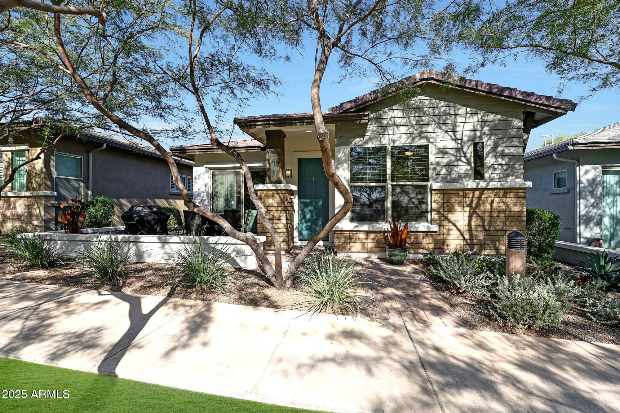 Property Slideshow image 29 of 42 | 20719 w medlock dr, Buckeye, AZ, 85396