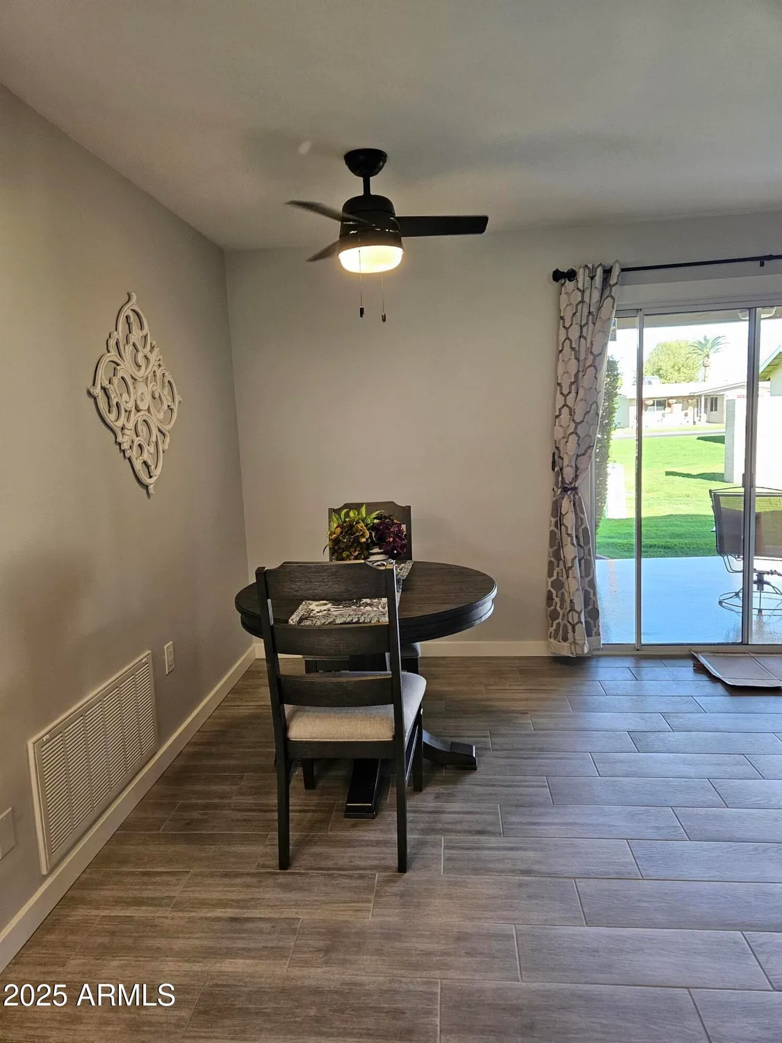 Property Slideshow image 3 of 6 | 10410 w audrey dr, Sun City, AZ, 85351