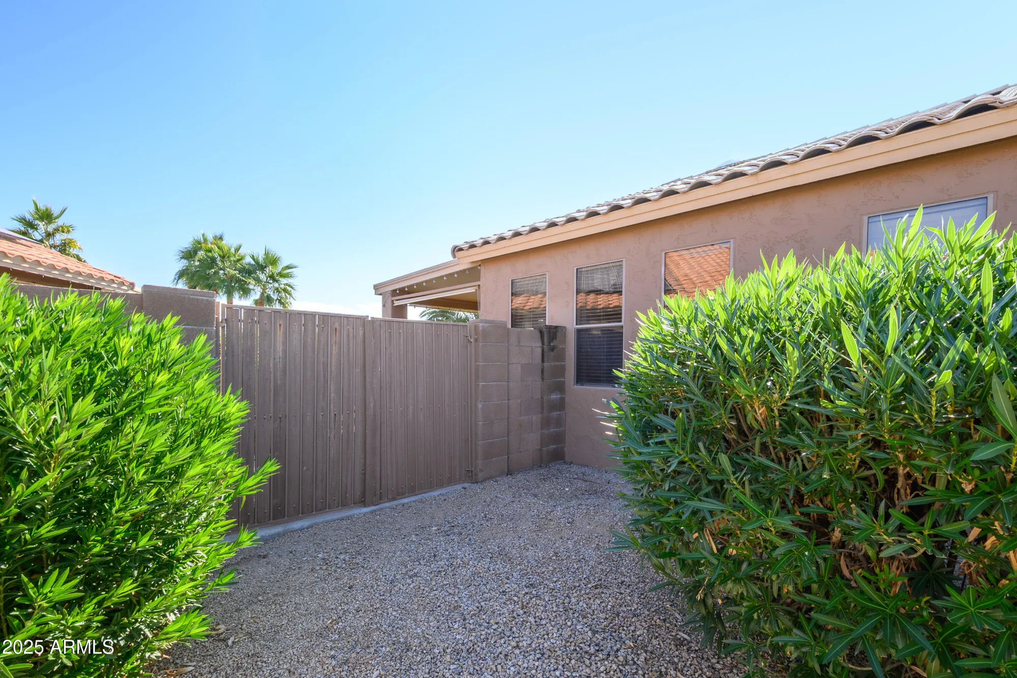 Property Slideshow image 6 of 39 | 17219 n linkletter ln, Surprise, AZ, 85374