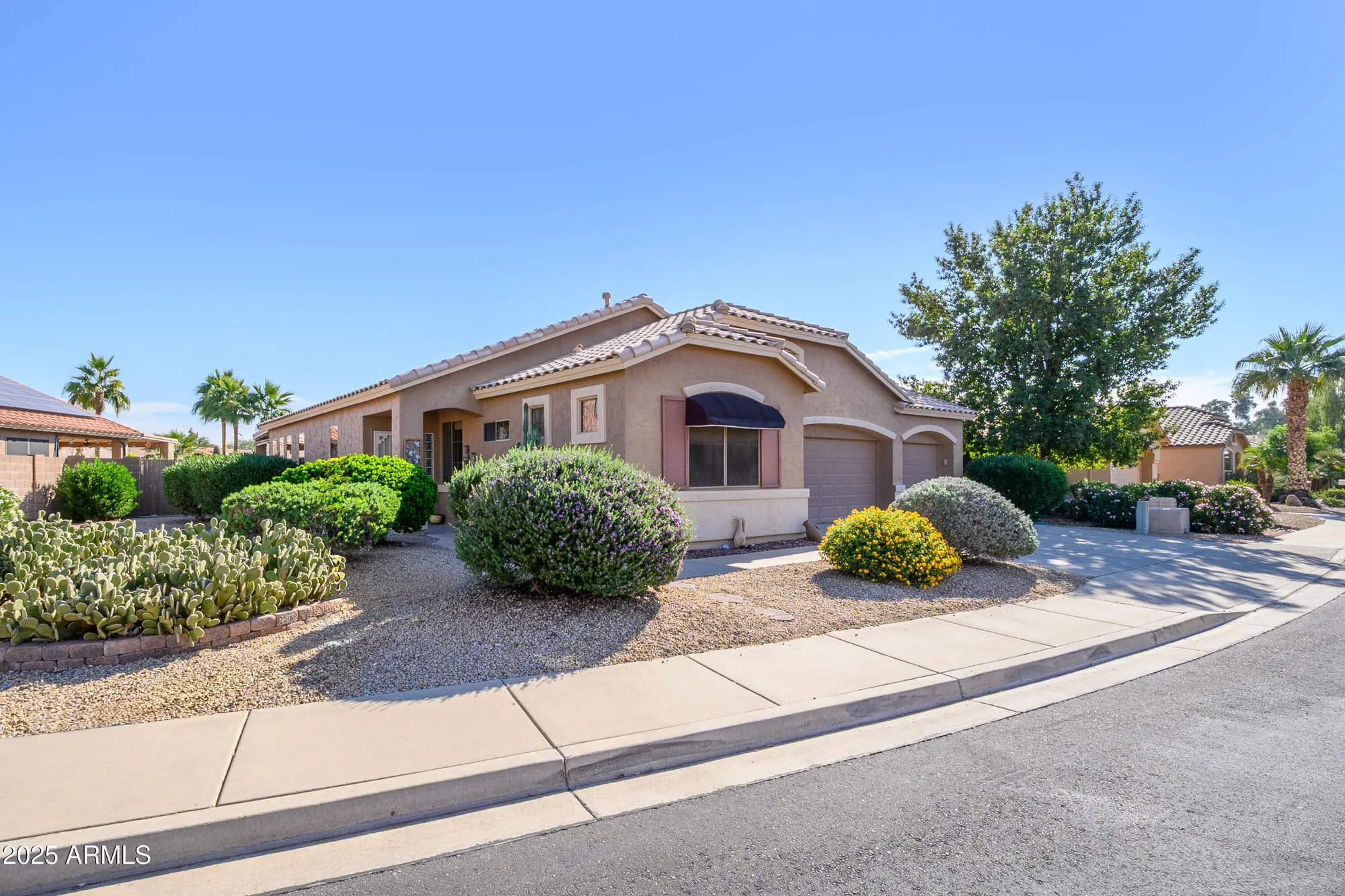 Property Slideshow image 3 of 39 | 17219 n linkletter ln, Surprise, AZ, 85374