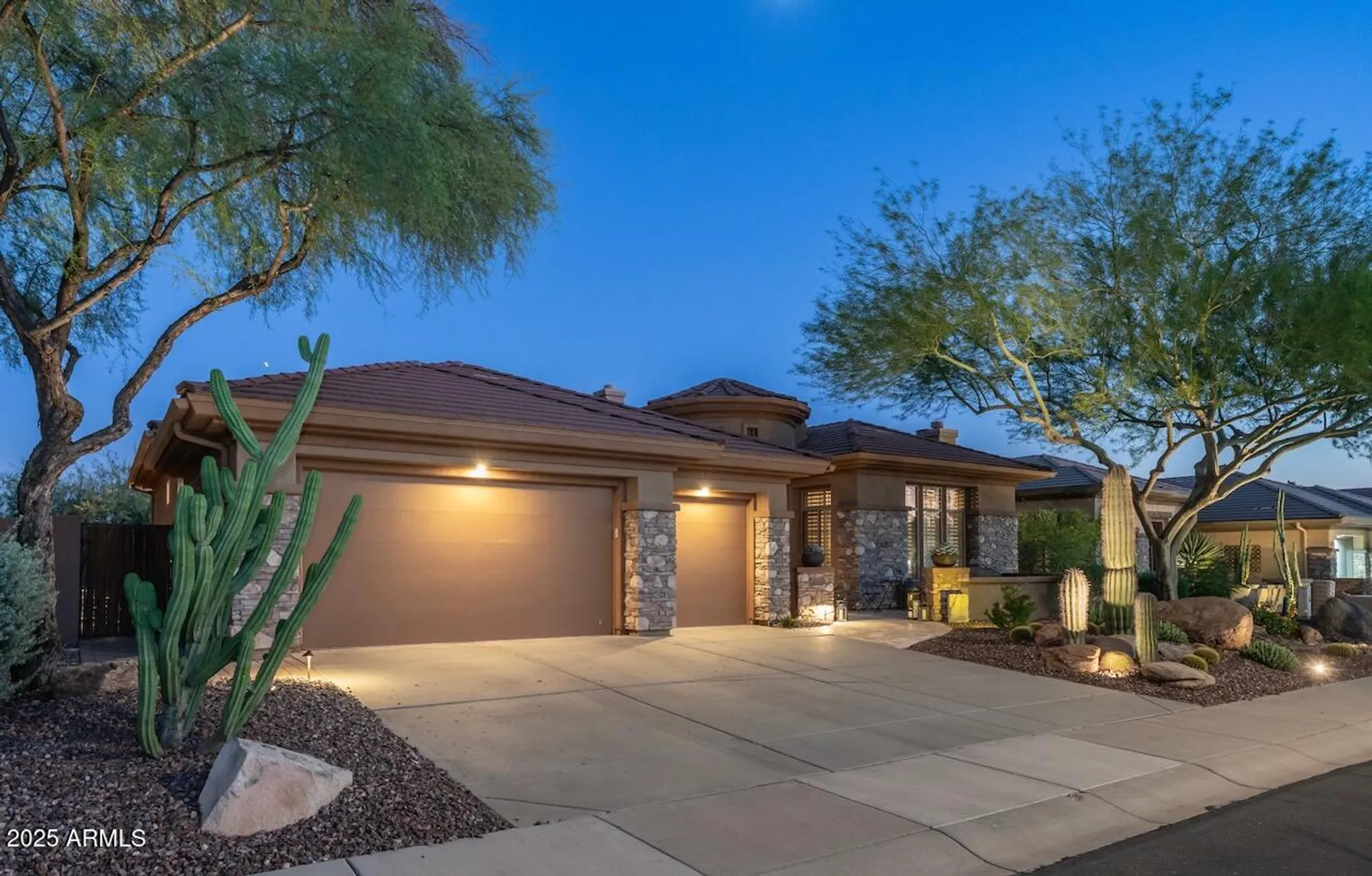 Property Slideshow image 2 of 59 | 40715 n long landing ct, Phoenix, AZ, 85086