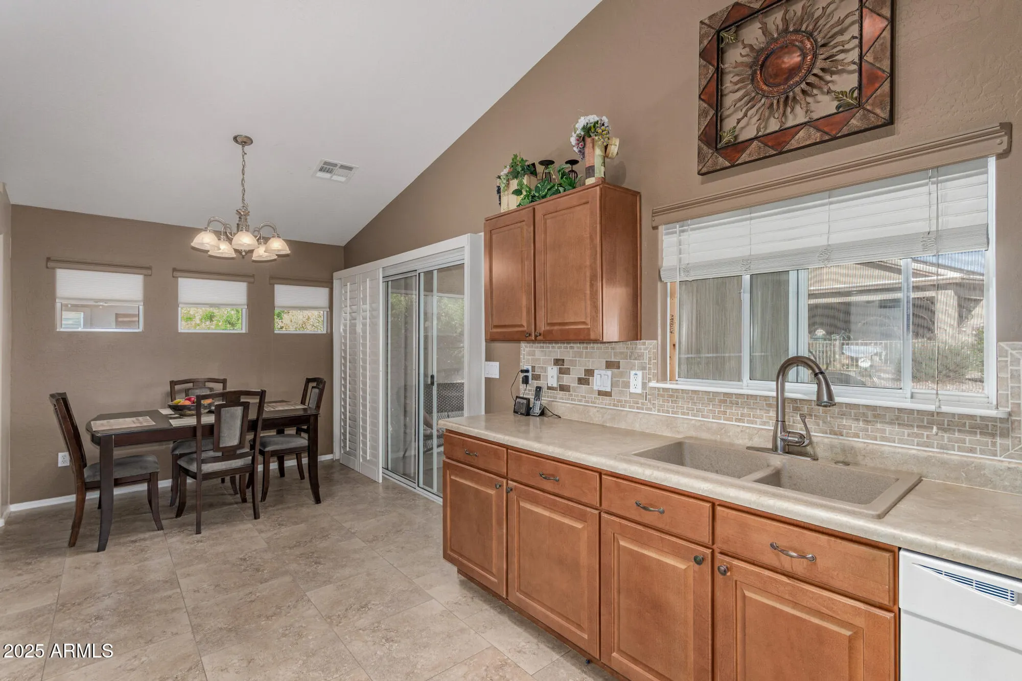 Property Slideshow image 15 of 34 | 23166 w shadow dr, Buckeye, AZ, 85326