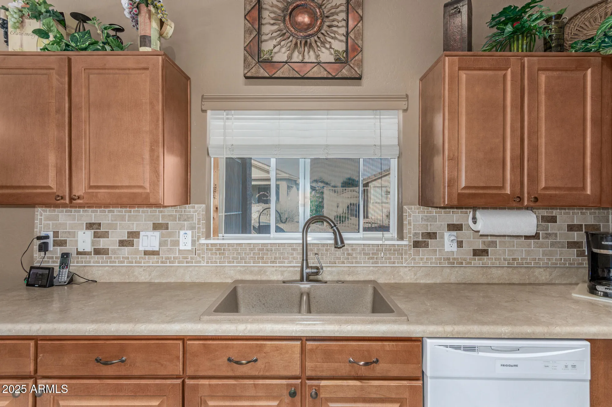 Property Slideshow image 16 of 34 | 23166 w shadow dr, Buckeye, AZ, 85326