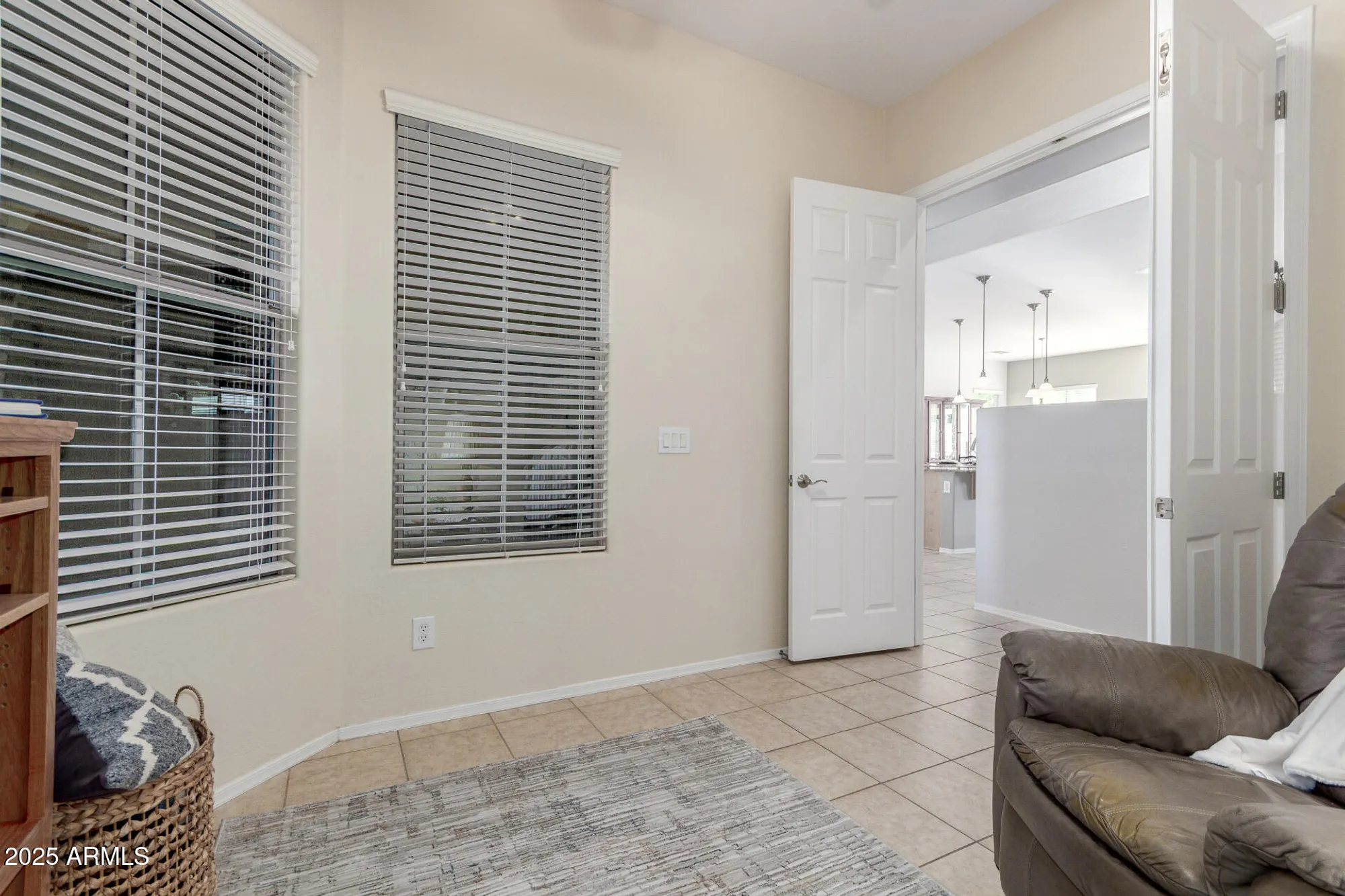 Property Slideshow image 26 of 60 | 4553 e narrowleaf dr, Gilbert, AZ, 85298