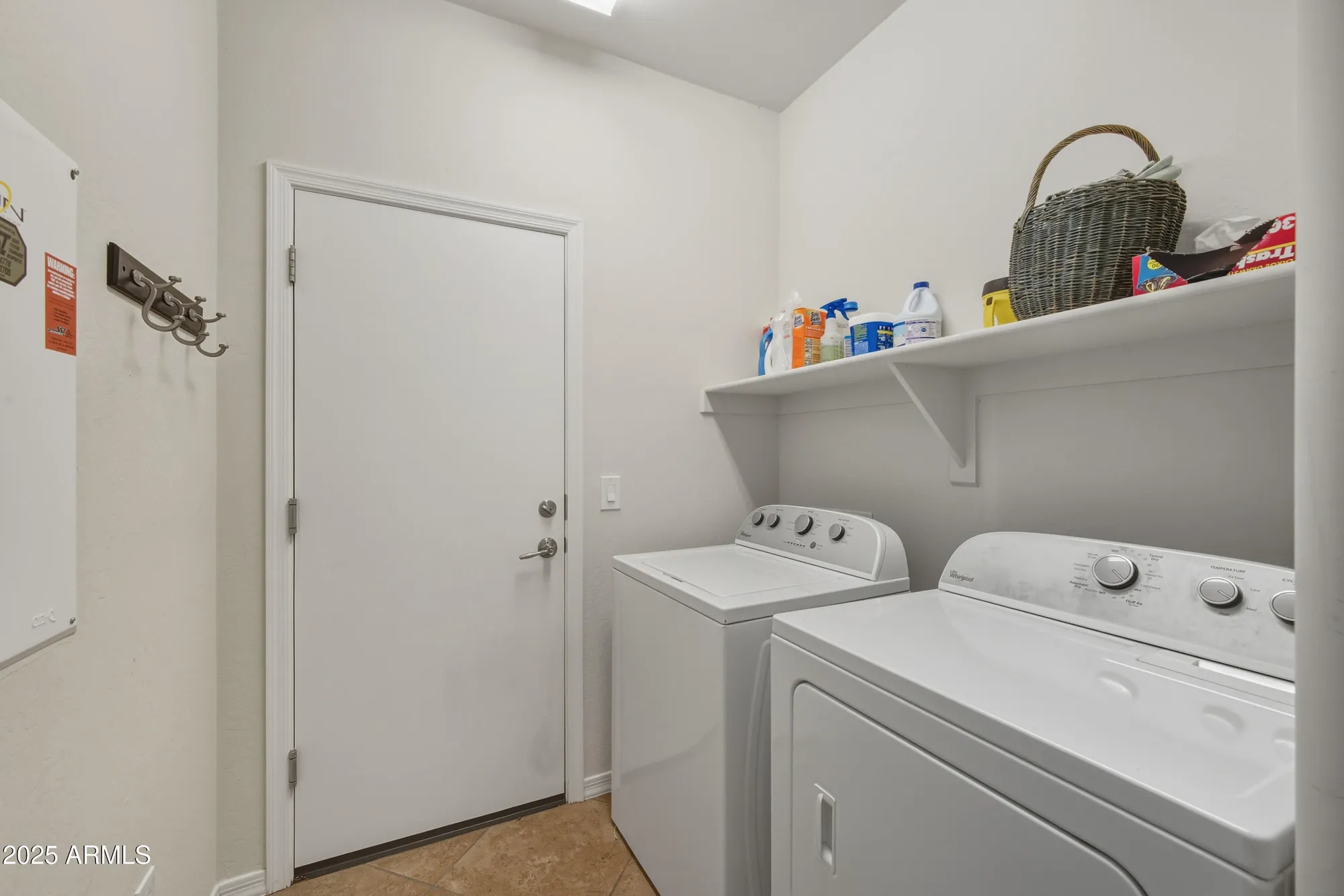 Property Slideshow image 13 of 47 | 7304 w silver spring way, Florence, AZ, 85132