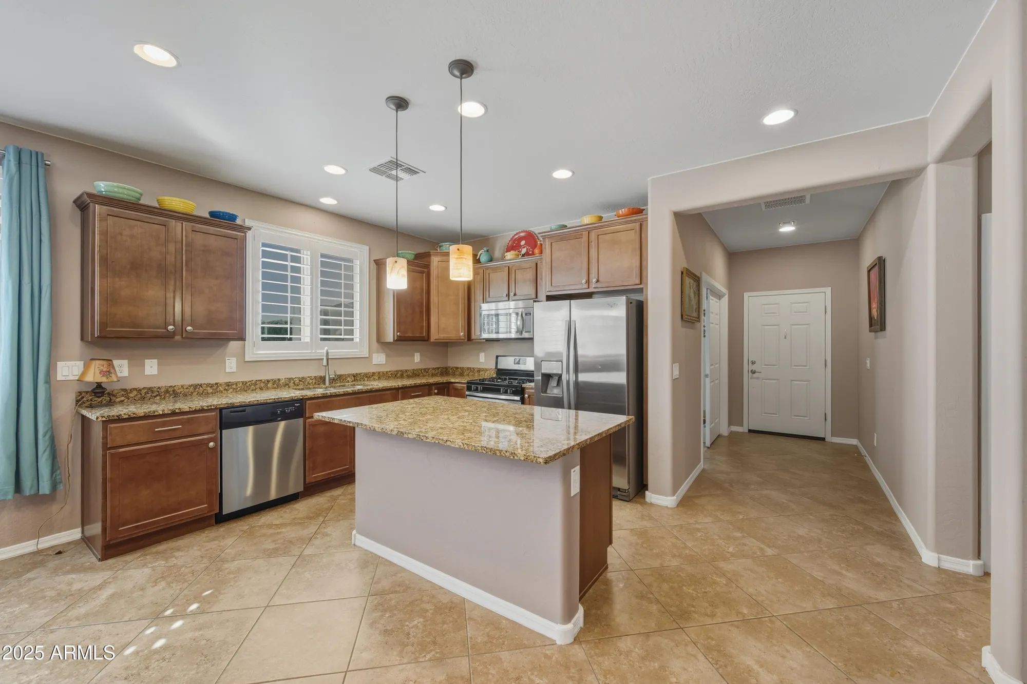 Property Slideshow image 4 of 47 | 7304 w silver spring way, Florence, AZ, 85132