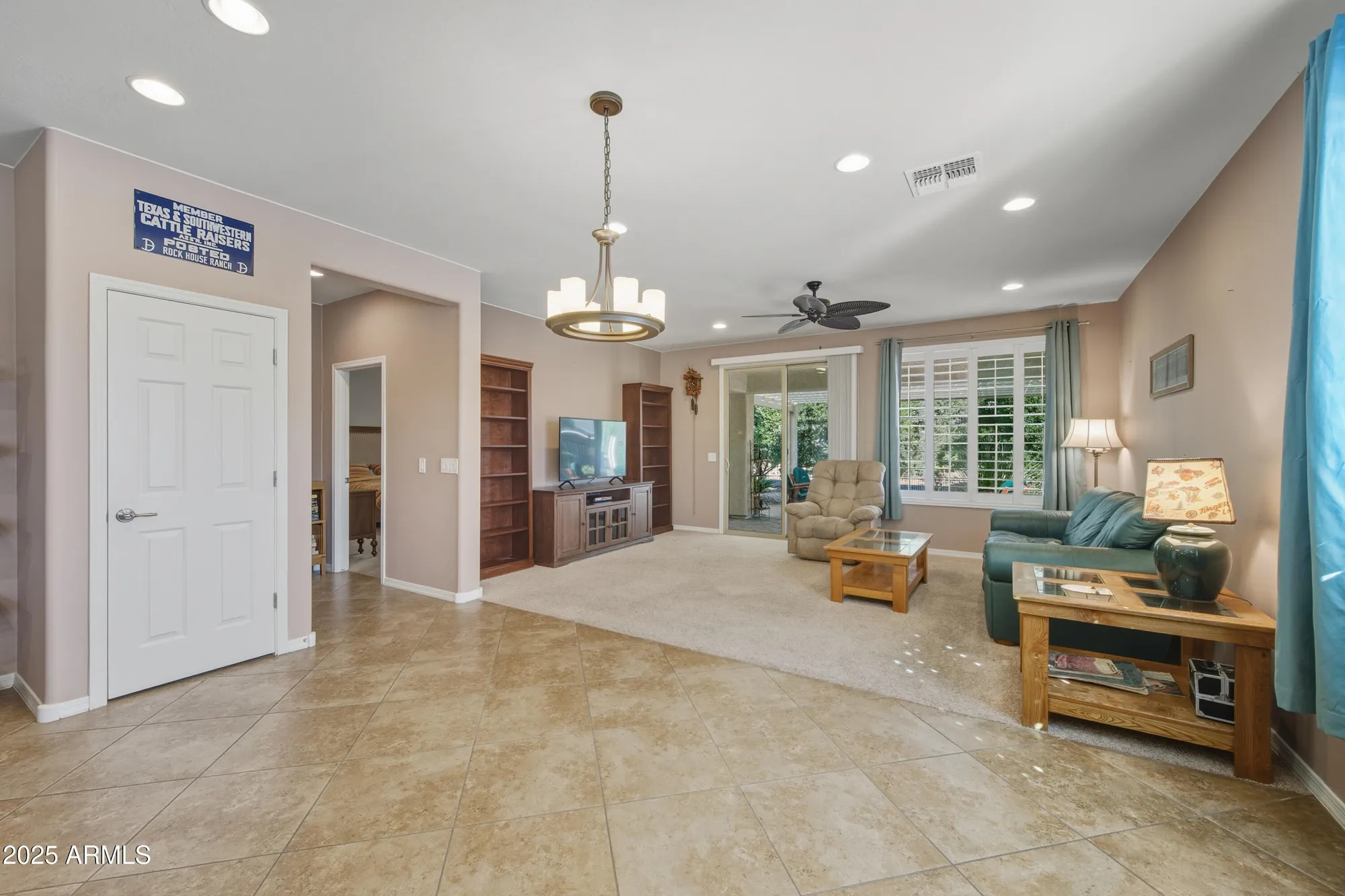 Property Slideshow image 6 of 47 | 7304 w silver spring way, Florence, AZ, 85132