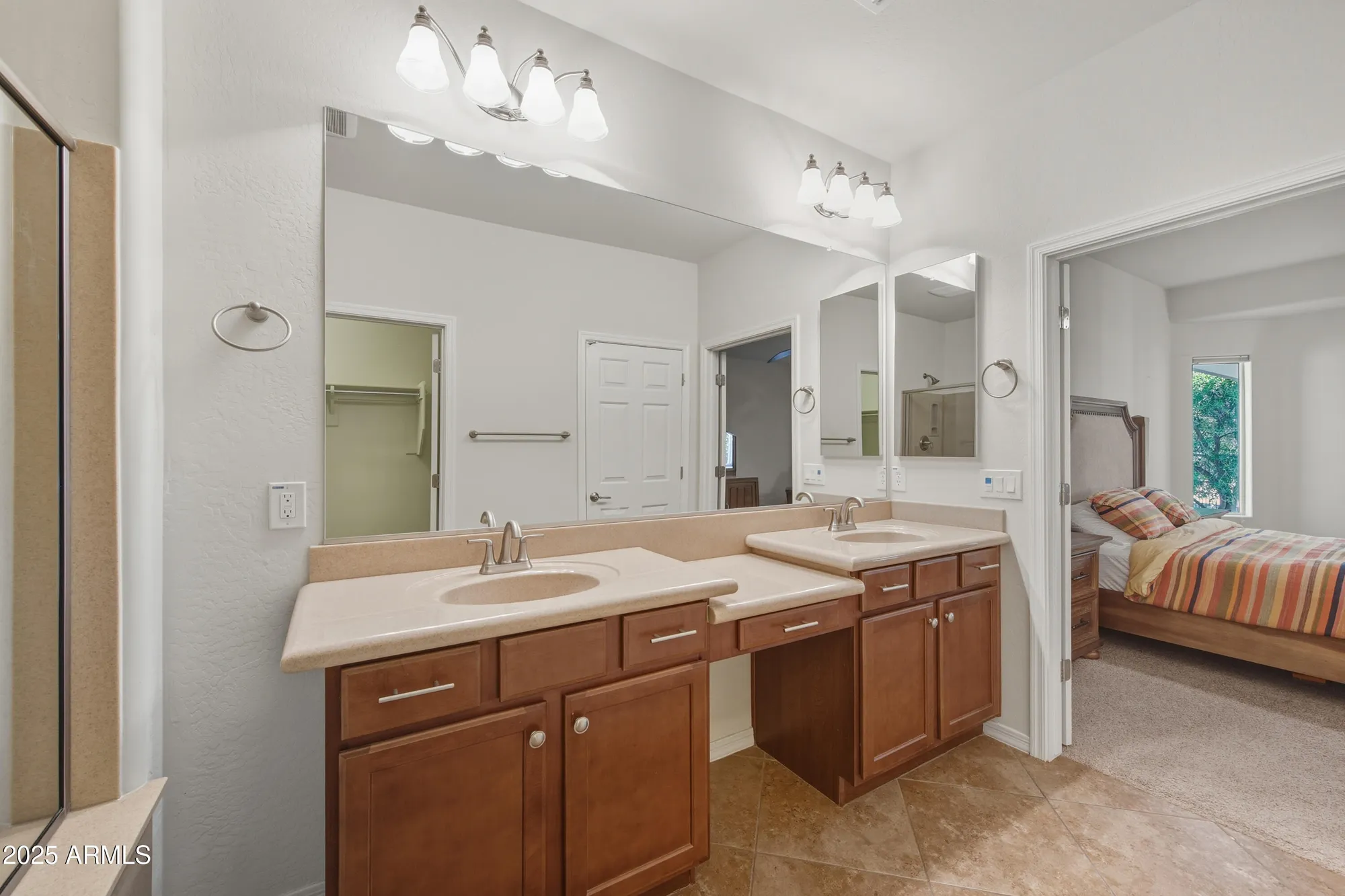 Property Slideshow image 18 of 47 | 7304 w silver spring way, Florence, AZ, 85132