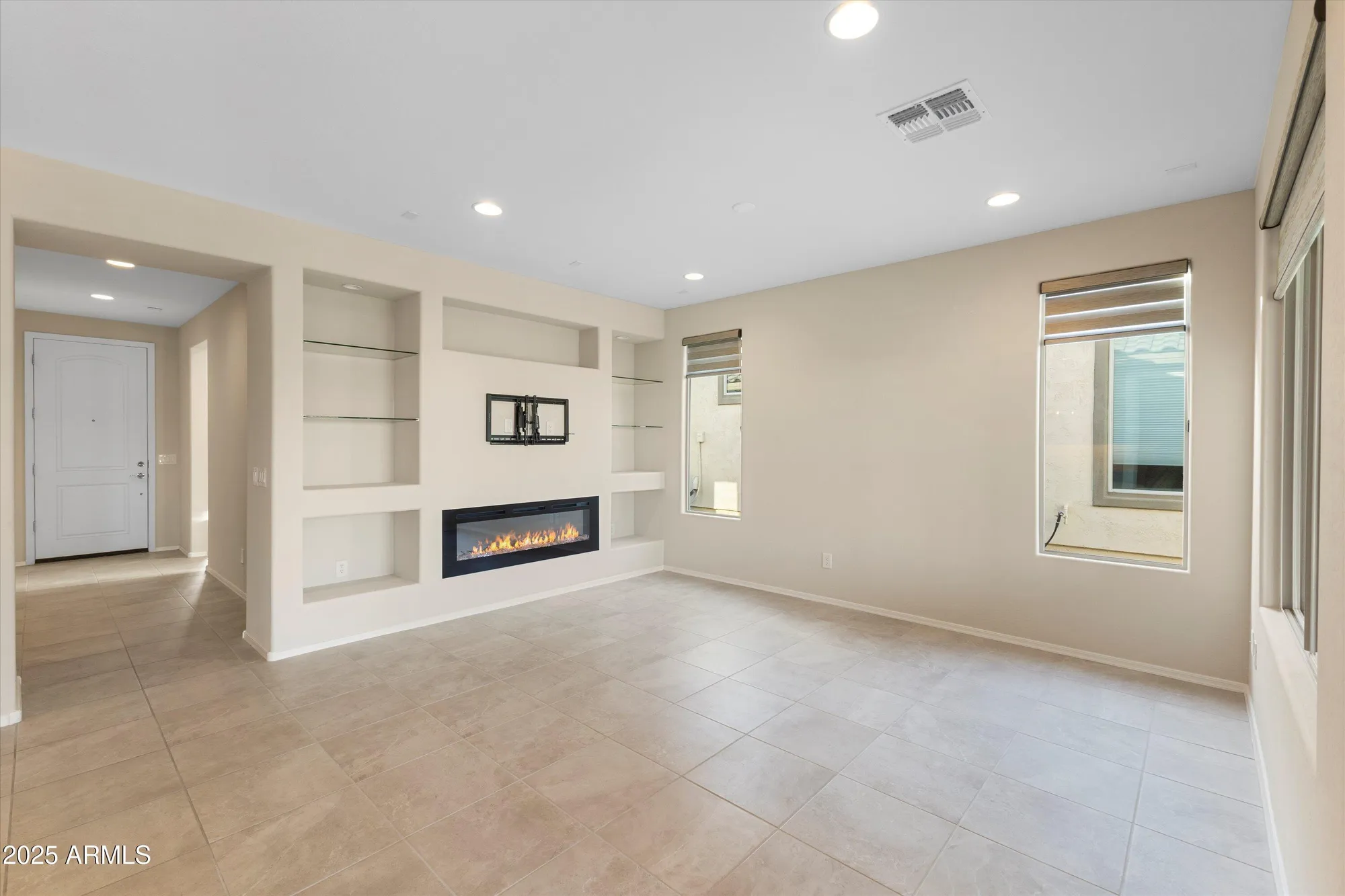 Property Slideshow image 10 of 43 | 21318 n 270th ave, Buckeye, AZ, 85396