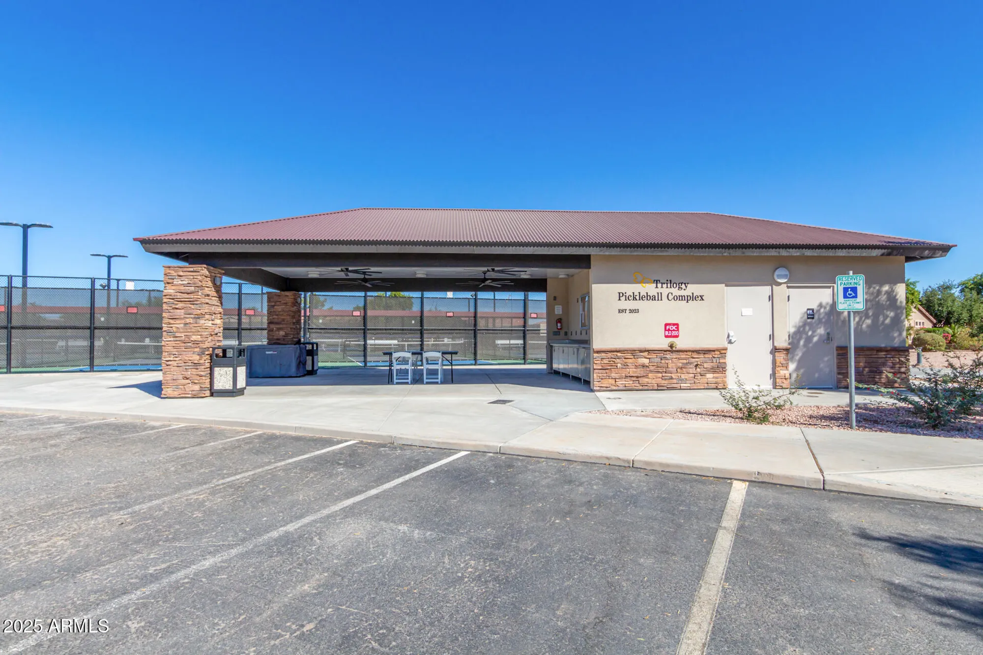 Property Slideshow image 51 of 60 | 4553 e narrowleaf dr, Gilbert, AZ, 85298