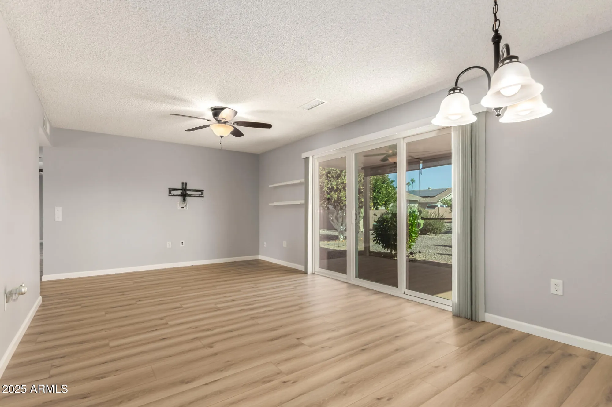 Property Slideshow image 4 of 41 | 18617 n kiva dr, Sun City, AZ, 85373