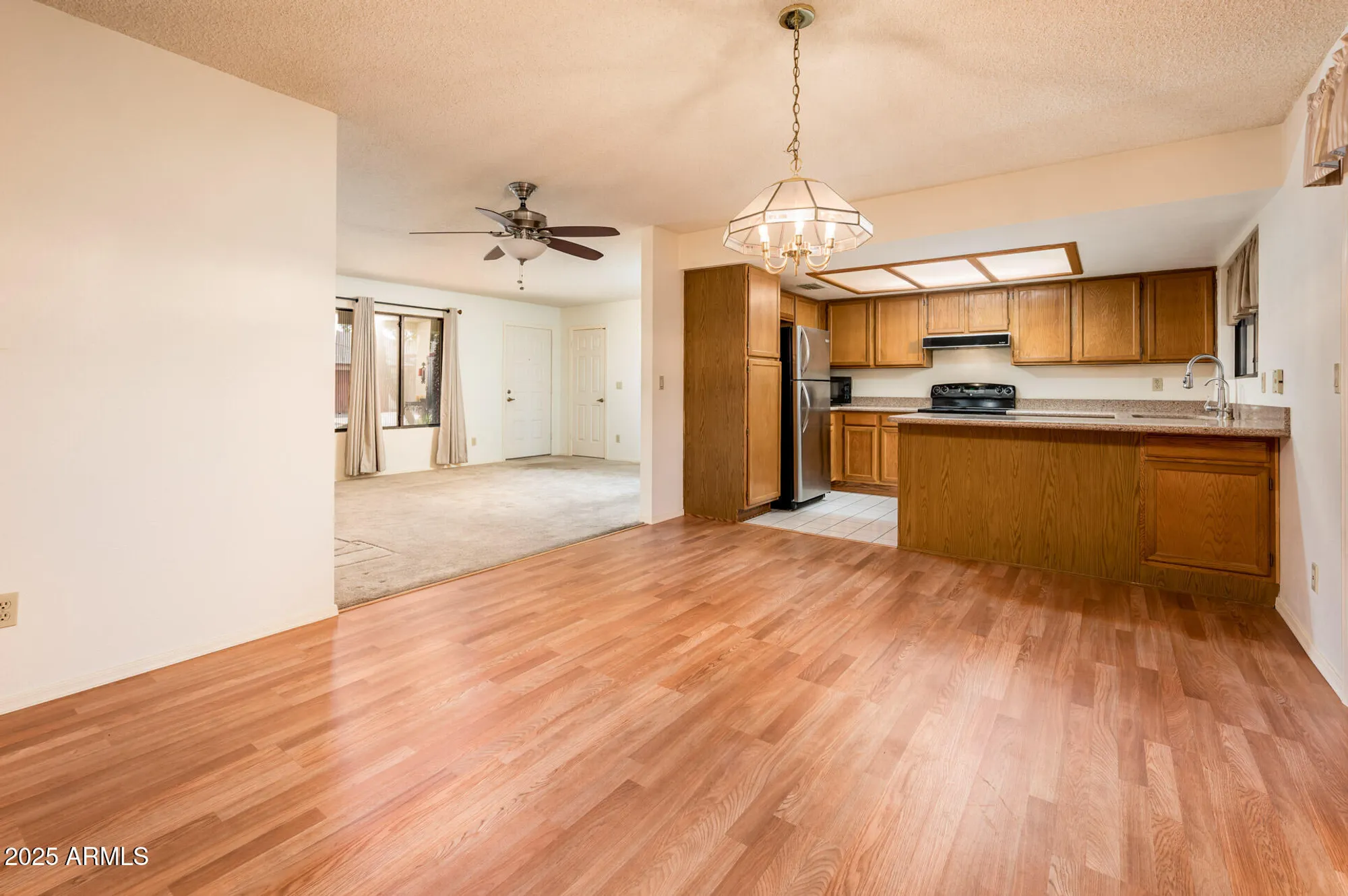 Property Slideshow image 8 of 49 | 538 s 76th pl, Mesa, AZ, 85208