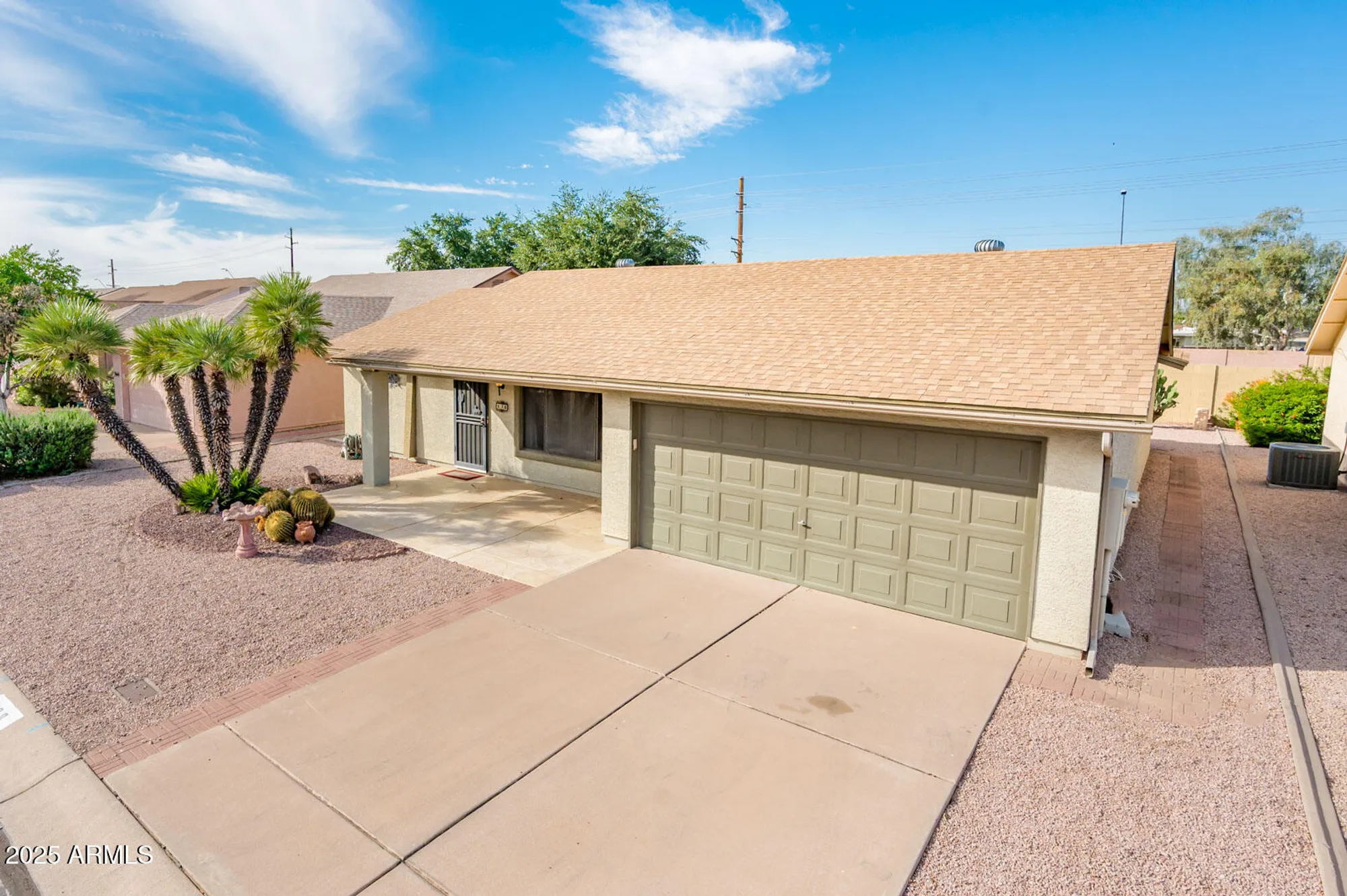 Property Slideshow image 3 of 49 | 538 s 76th pl, Mesa, AZ, 85208