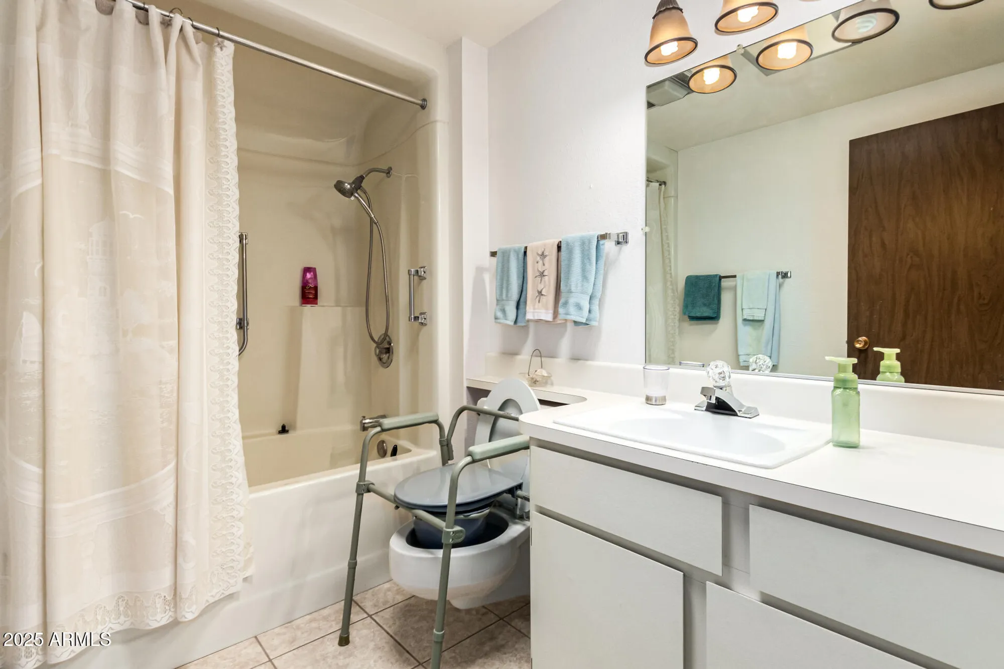 Property Slideshow image 19 of 29 | 20010 n palo verde dr, Sun City, AZ, 85373