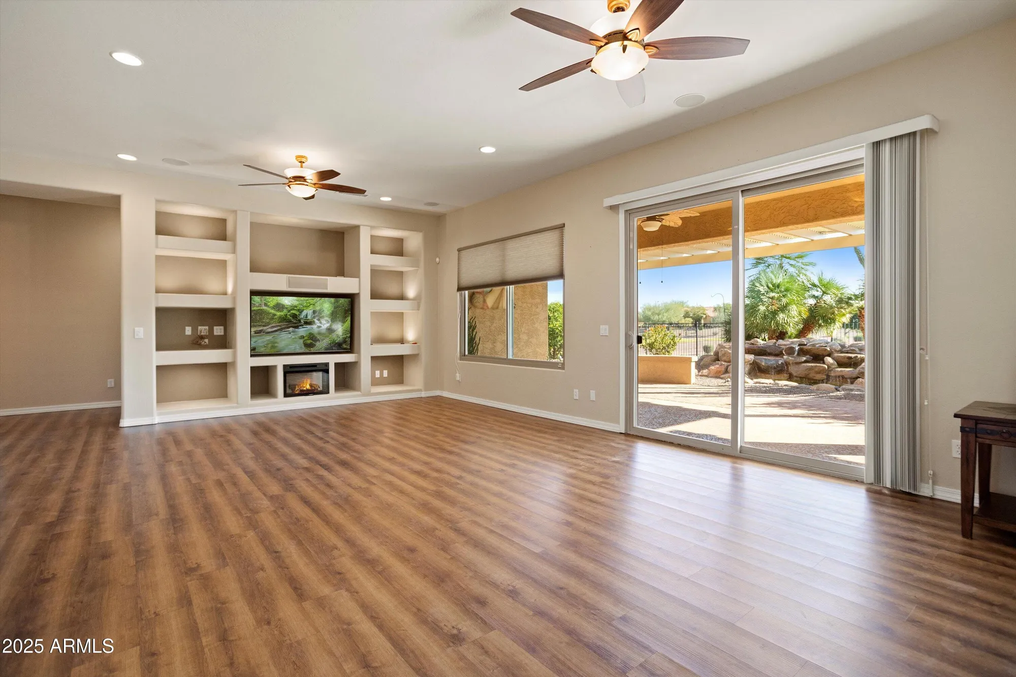 Property Slideshow image 14 of 62 | 20493 n 264th ave, Buckeye, AZ, 85396