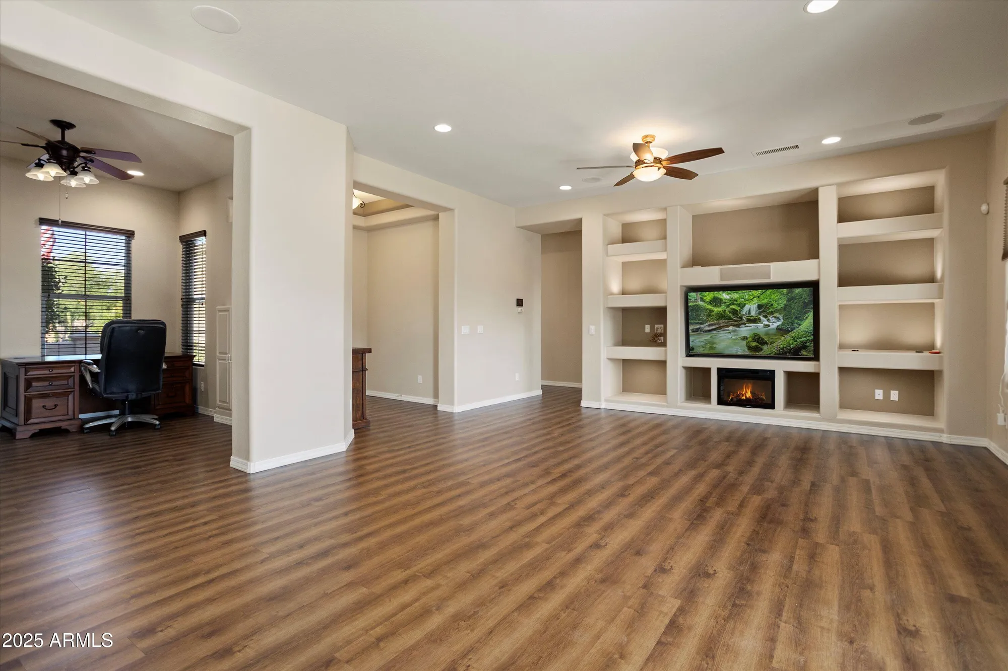 Property Slideshow image 15 of 62 | 20493 n 264th ave, Buckeye, AZ, 85396