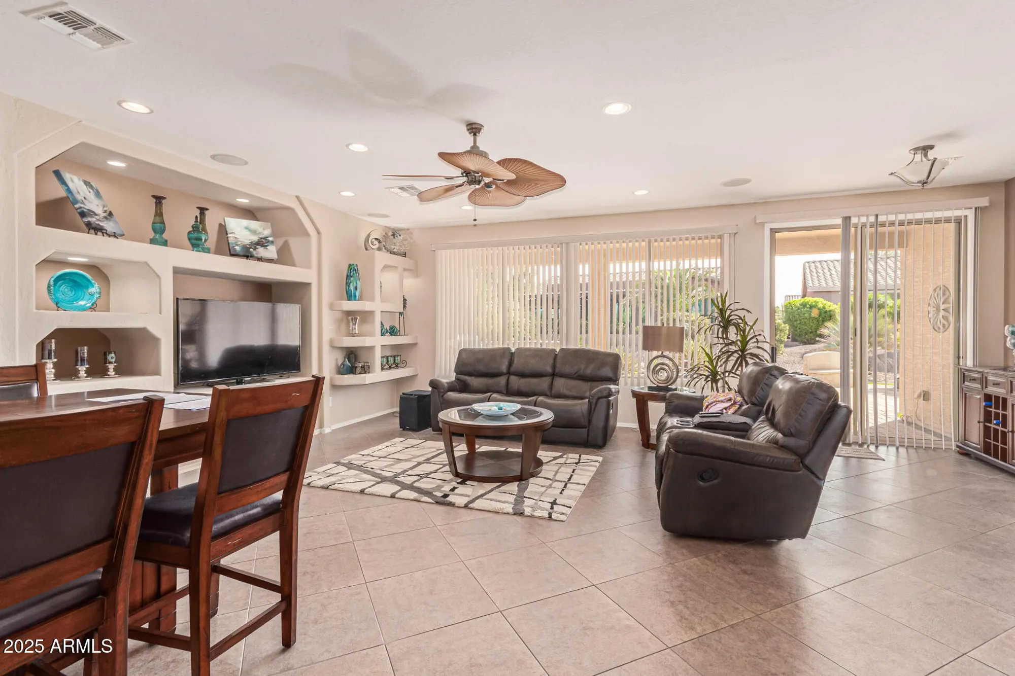 Property Slideshow image 4 of 72 | 42551 w falling star ct, Maricopa, AZ, 85138