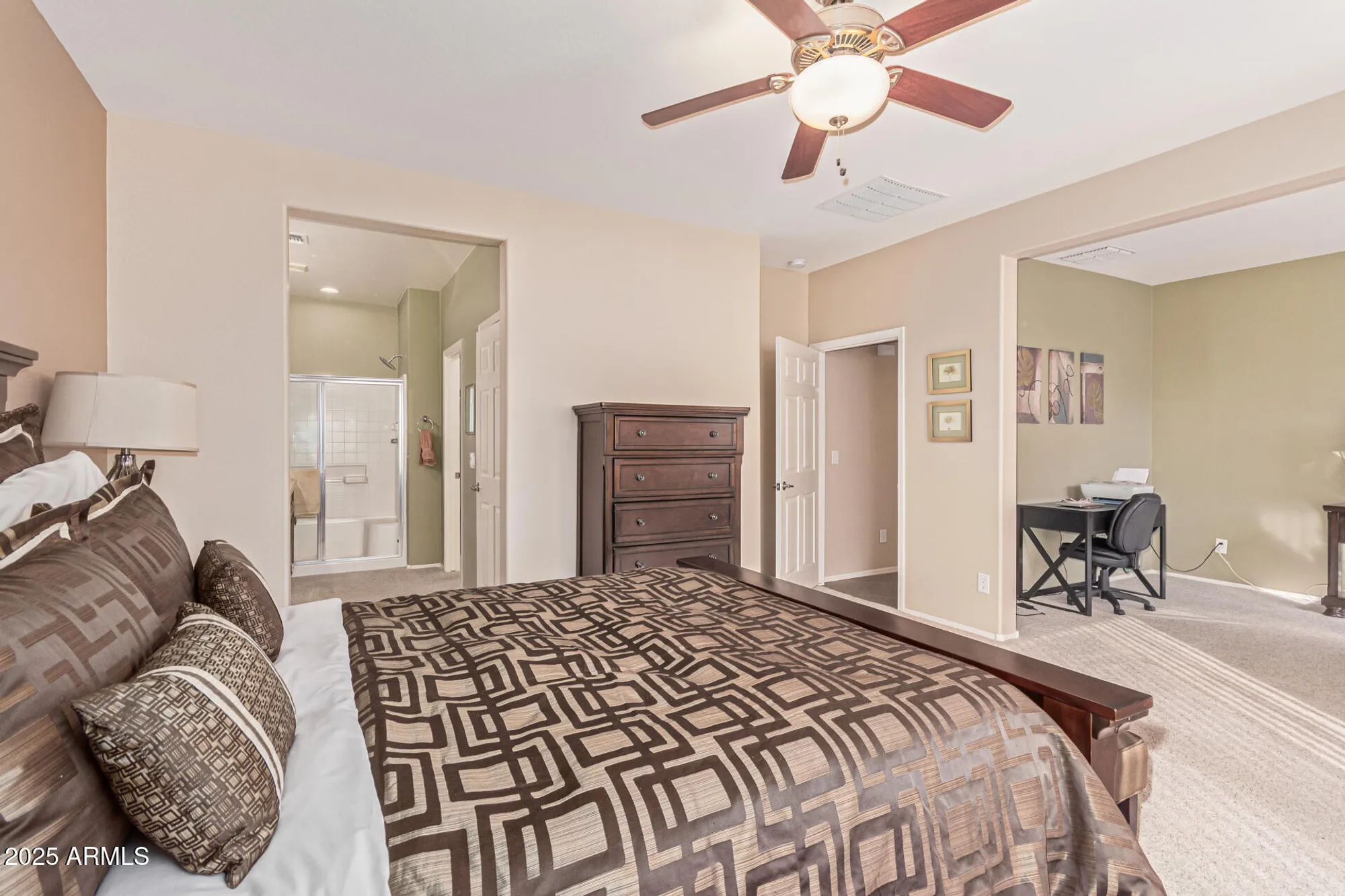 Property Slideshow image 14 of 72 | 42551 w falling star ct, Maricopa, AZ, 85138