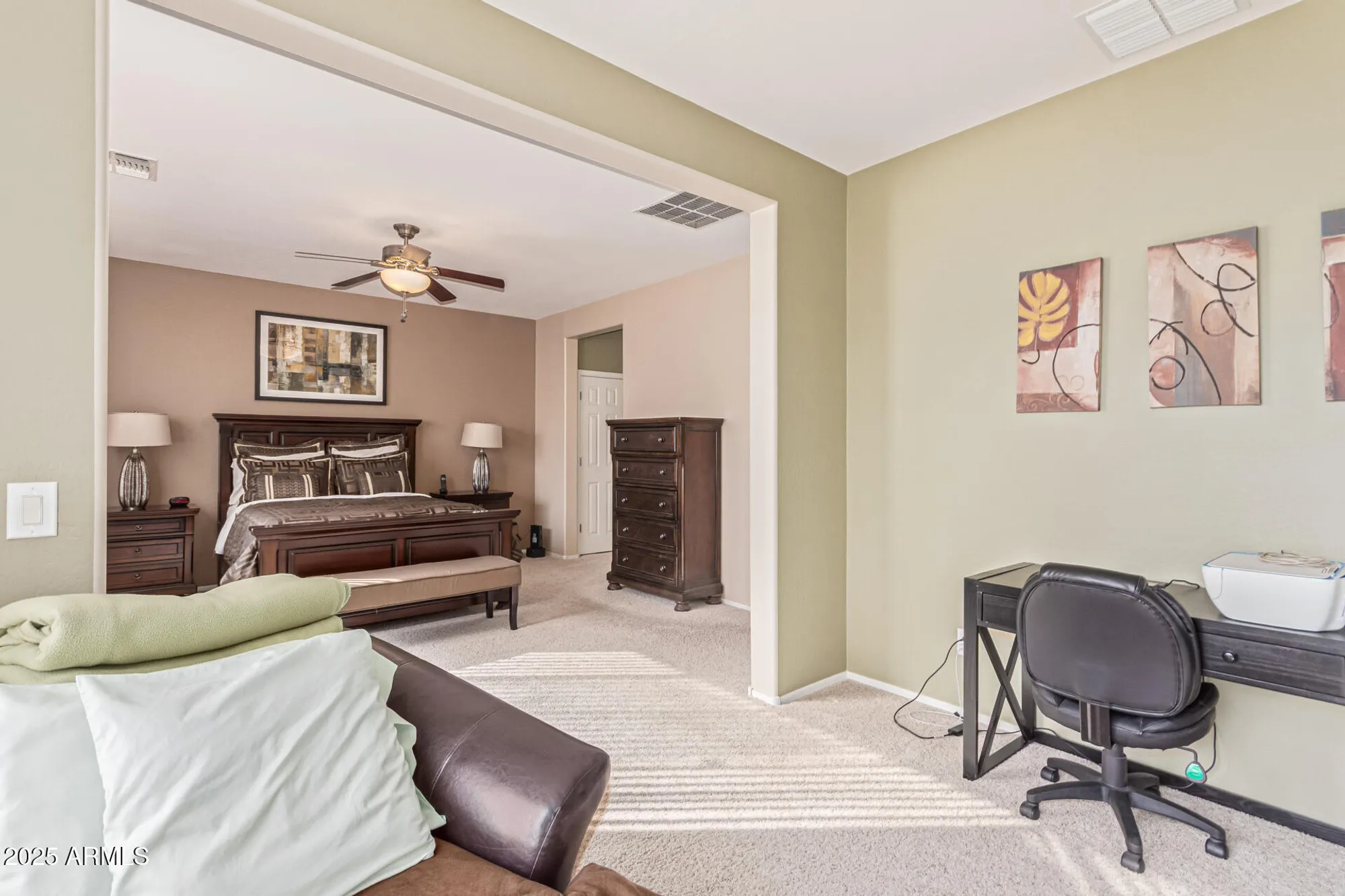 Property Slideshow image 16 of 72 | 42551 w falling star ct, Maricopa, AZ, 85138