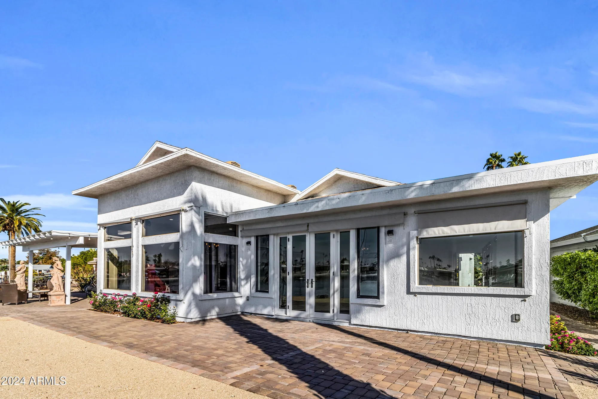 Property Slideshow image 6 of 18 | 10601 w bayside rd, Sun City, AZ, 85351