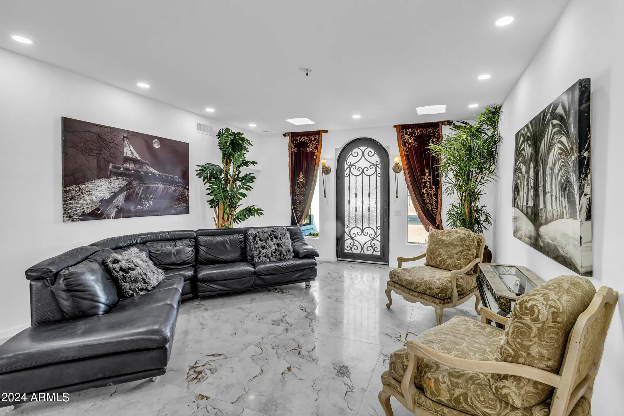 Property Slideshow image 8 of 18 | 10601 w bayside rd, Sun City, AZ, 85351