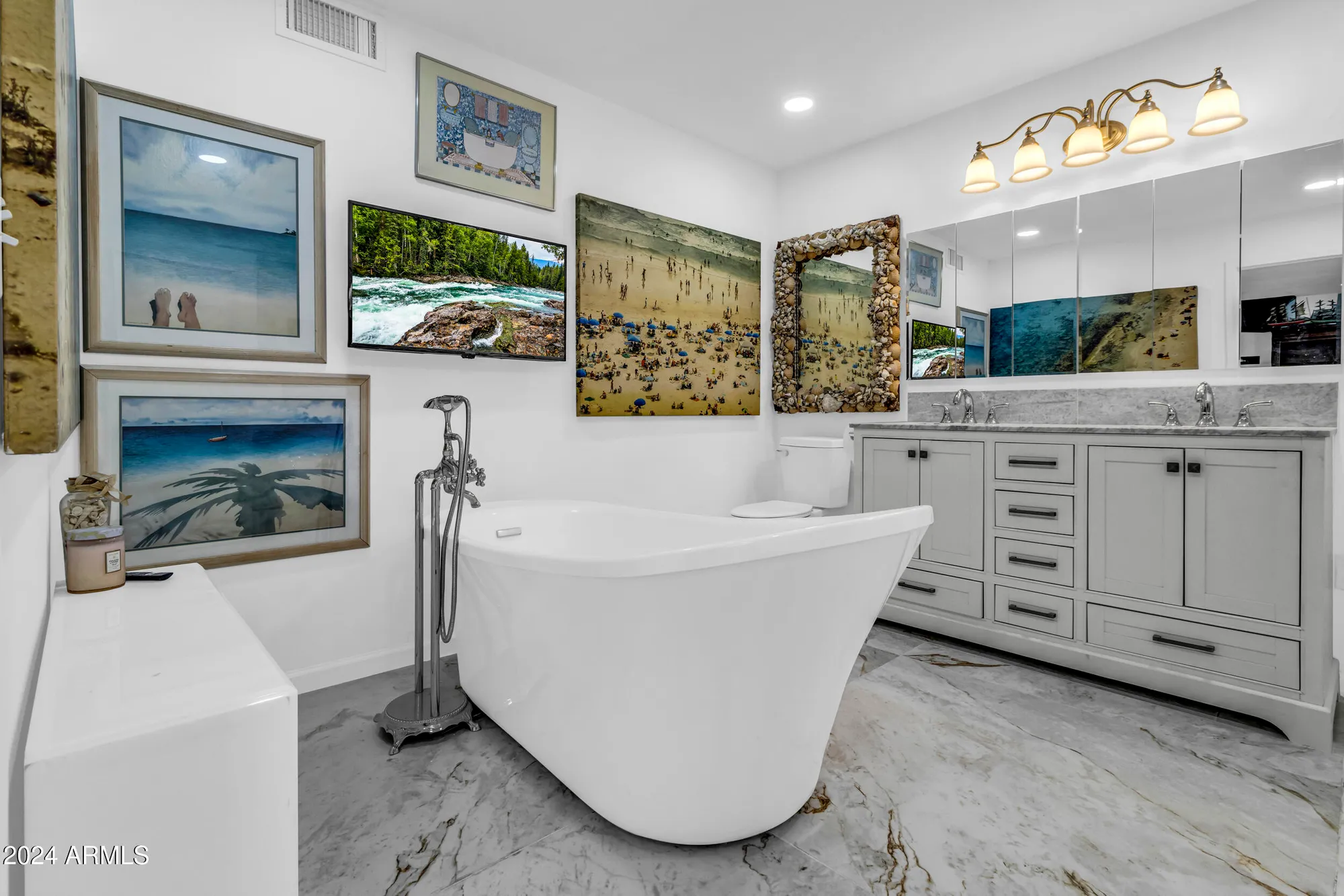 Property Slideshow image 13 of 18 | 10601 w bayside rd, Sun City, AZ, 85351