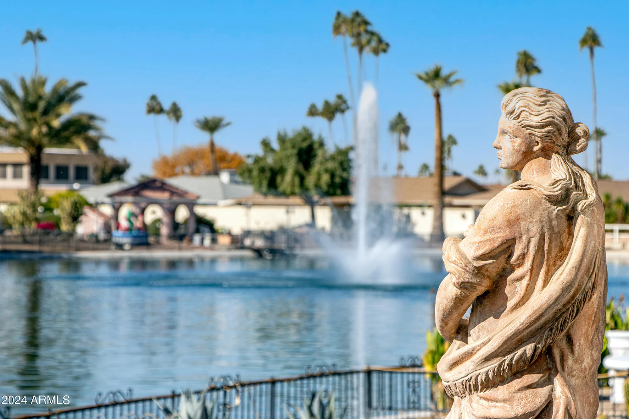 Property Slideshow image 17 of 18 | 10601 w bayside rd, Sun City, AZ, 85351