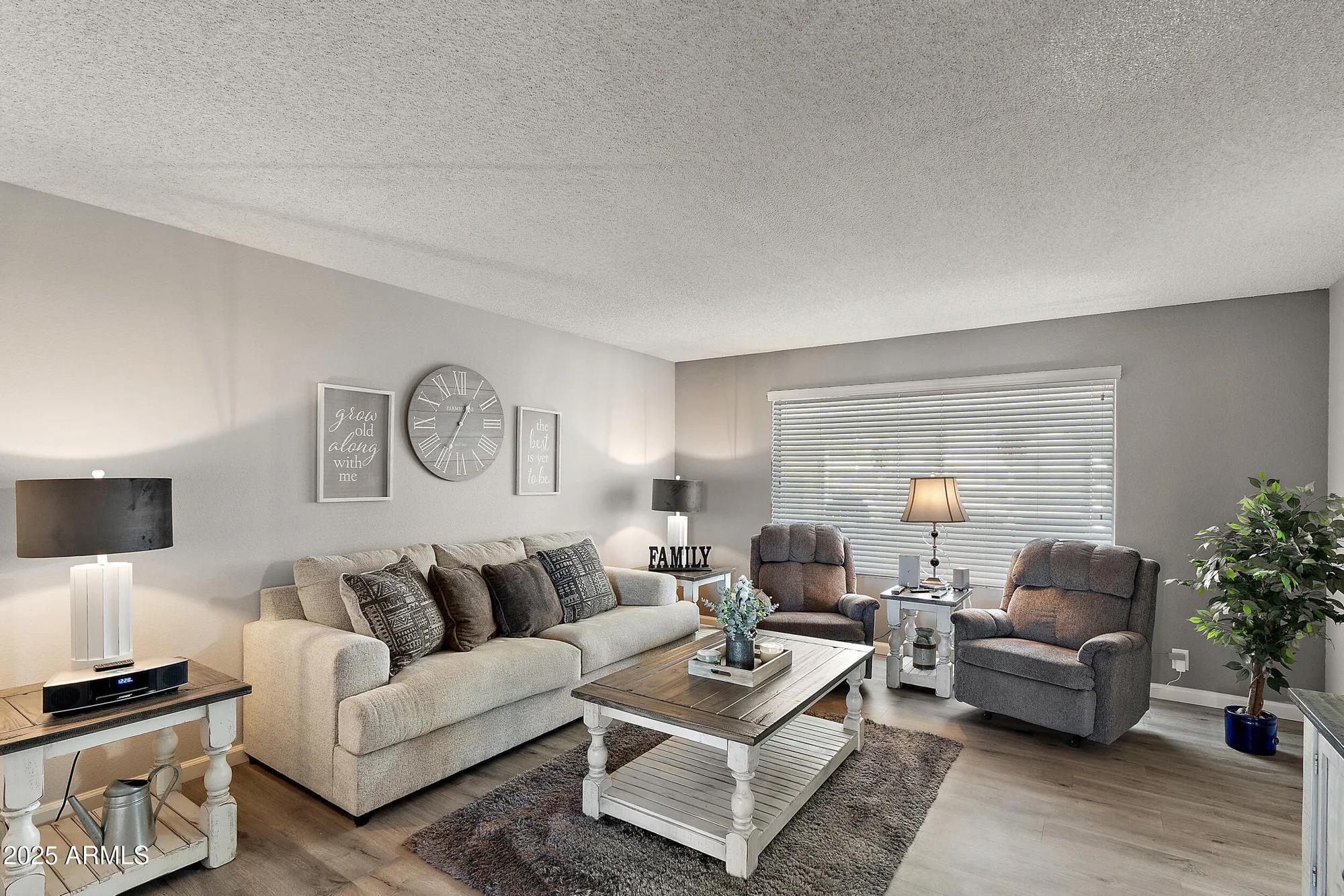 Property Slideshow image 8 of 52 | 5109 e enid ave, Mesa, AZ, 85206