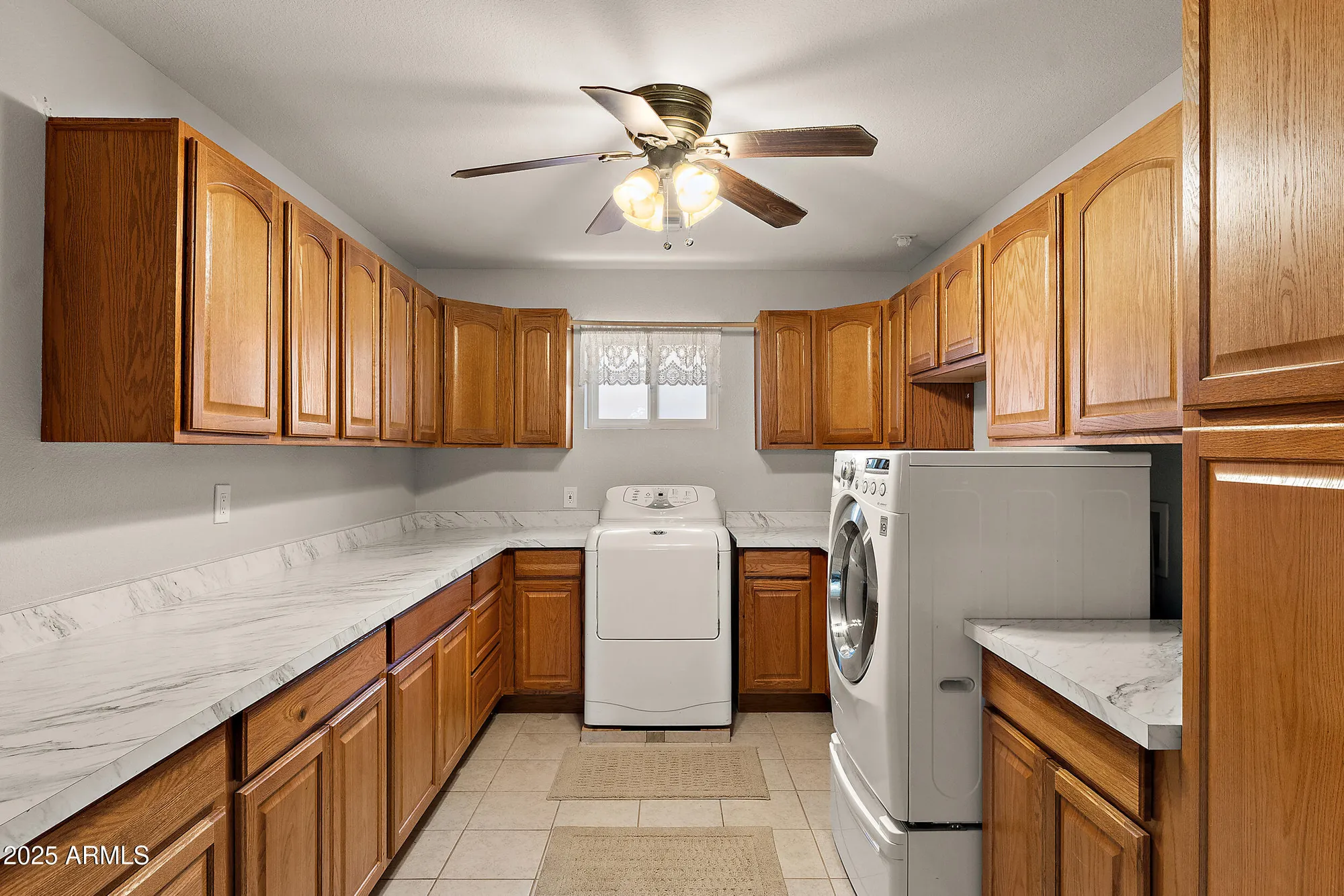 Property Slideshow image 16 of 52 | 5109 e enid ave, Mesa, AZ, 85206