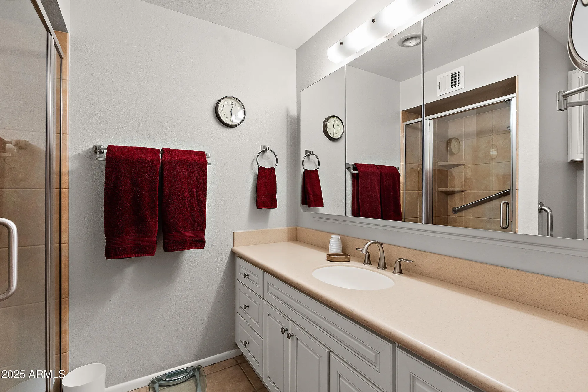 Property Slideshow image 20 of 52 | 5109 e enid ave, Mesa, AZ, 85206