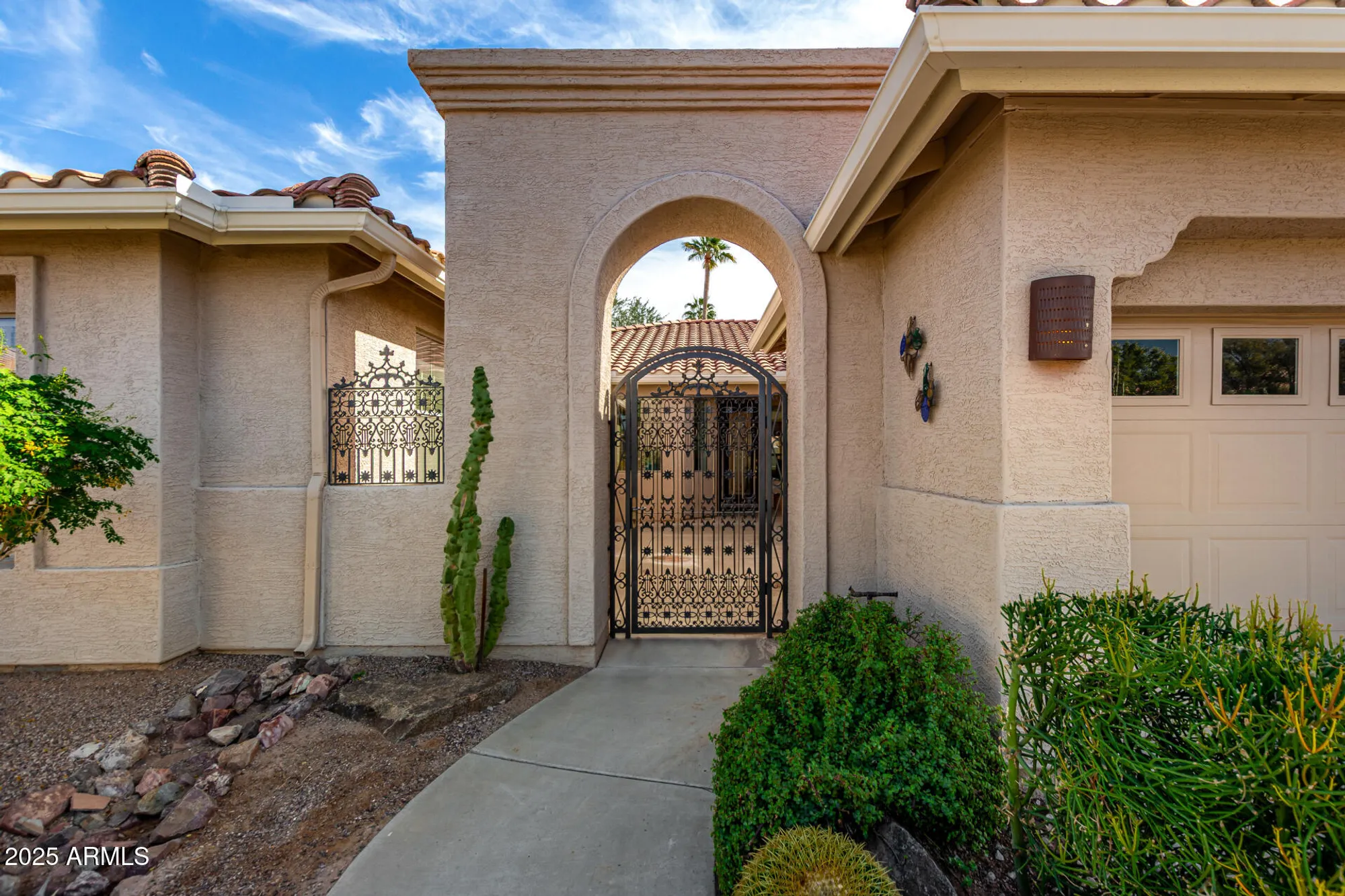 Property Slideshow image 3 of 54 | 24419 s lakestar dr, Sun Lakes, AZ, 85248