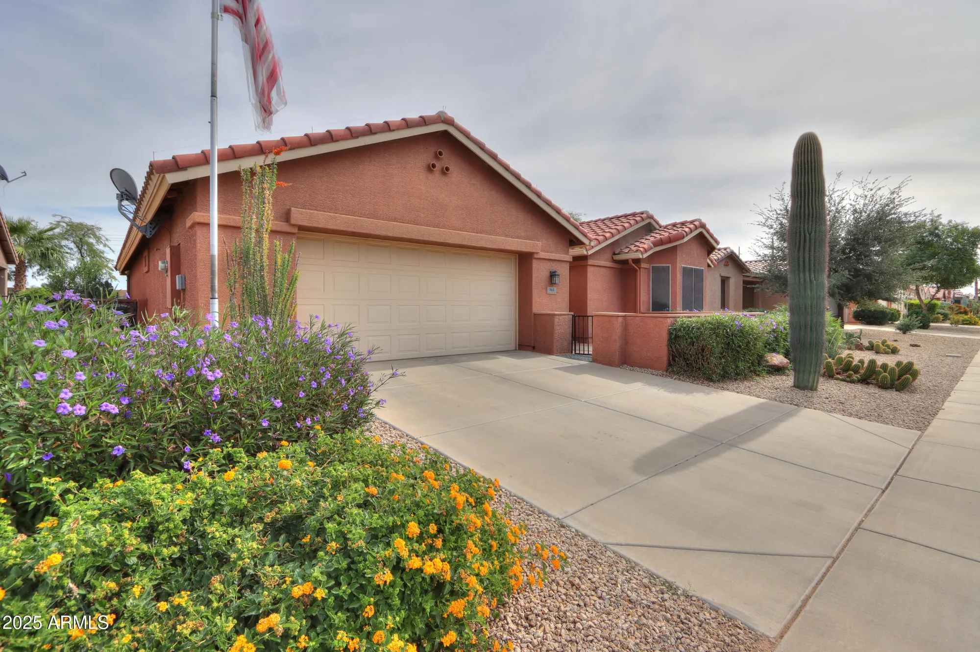 Property Slideshow image 4 of 43 | 140 s agua fria ln, Casa Grande, AZ, 85194