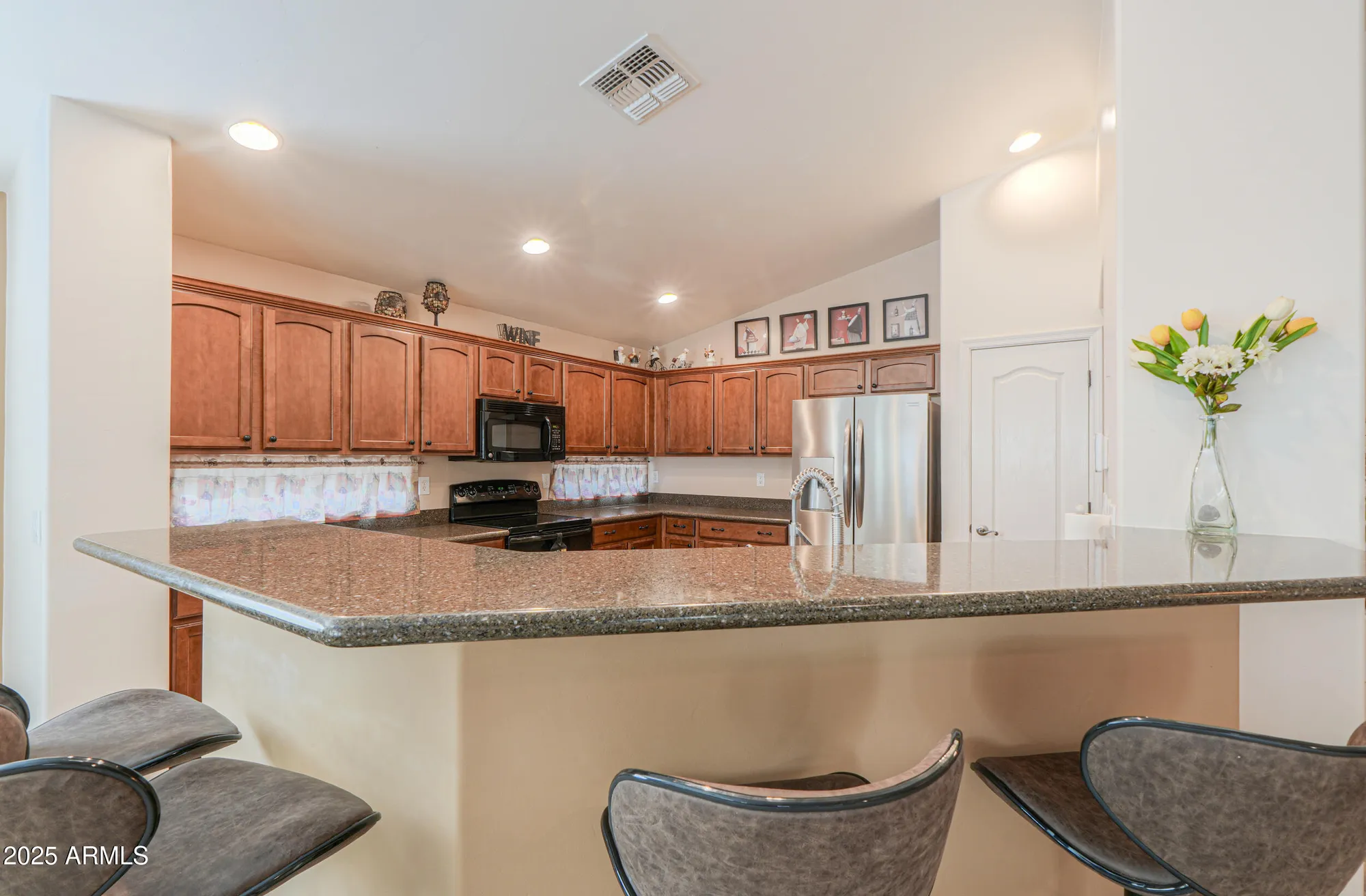 Property Slideshow image 26 of 43 | 140 s agua fria ln, Casa Grande, AZ, 85194