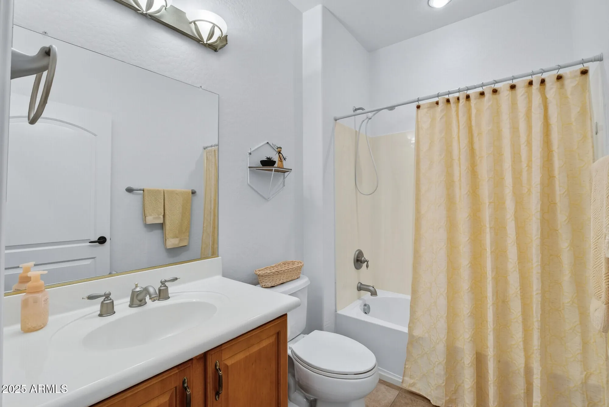 Property Slideshow image 22 of 46 | 22417 n los gatos dr, Sun City West, AZ, 85375