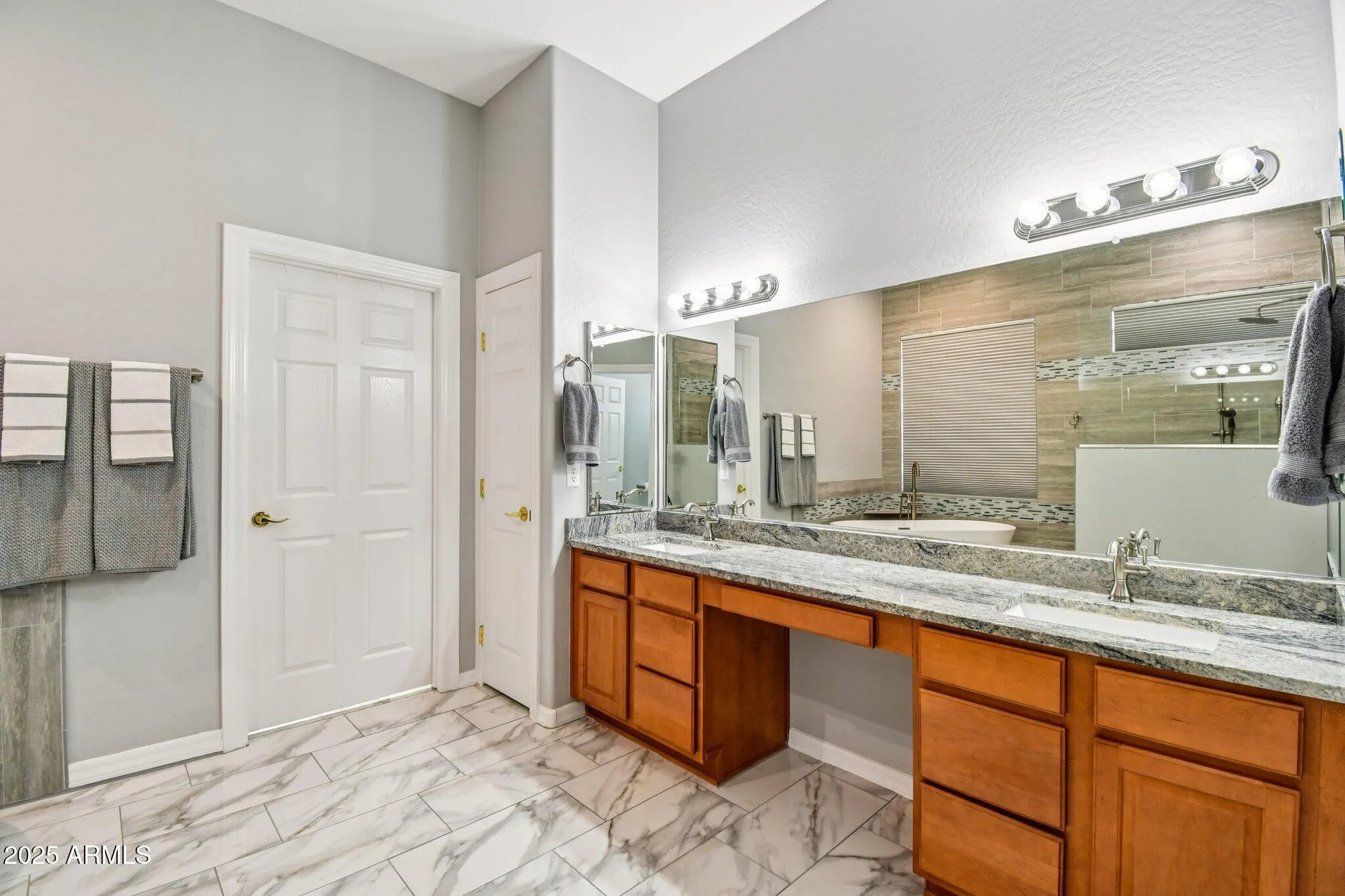 Property Slideshow image 17 of 37 | 16737 w loma verde trl, Surprise, AZ, 85387
