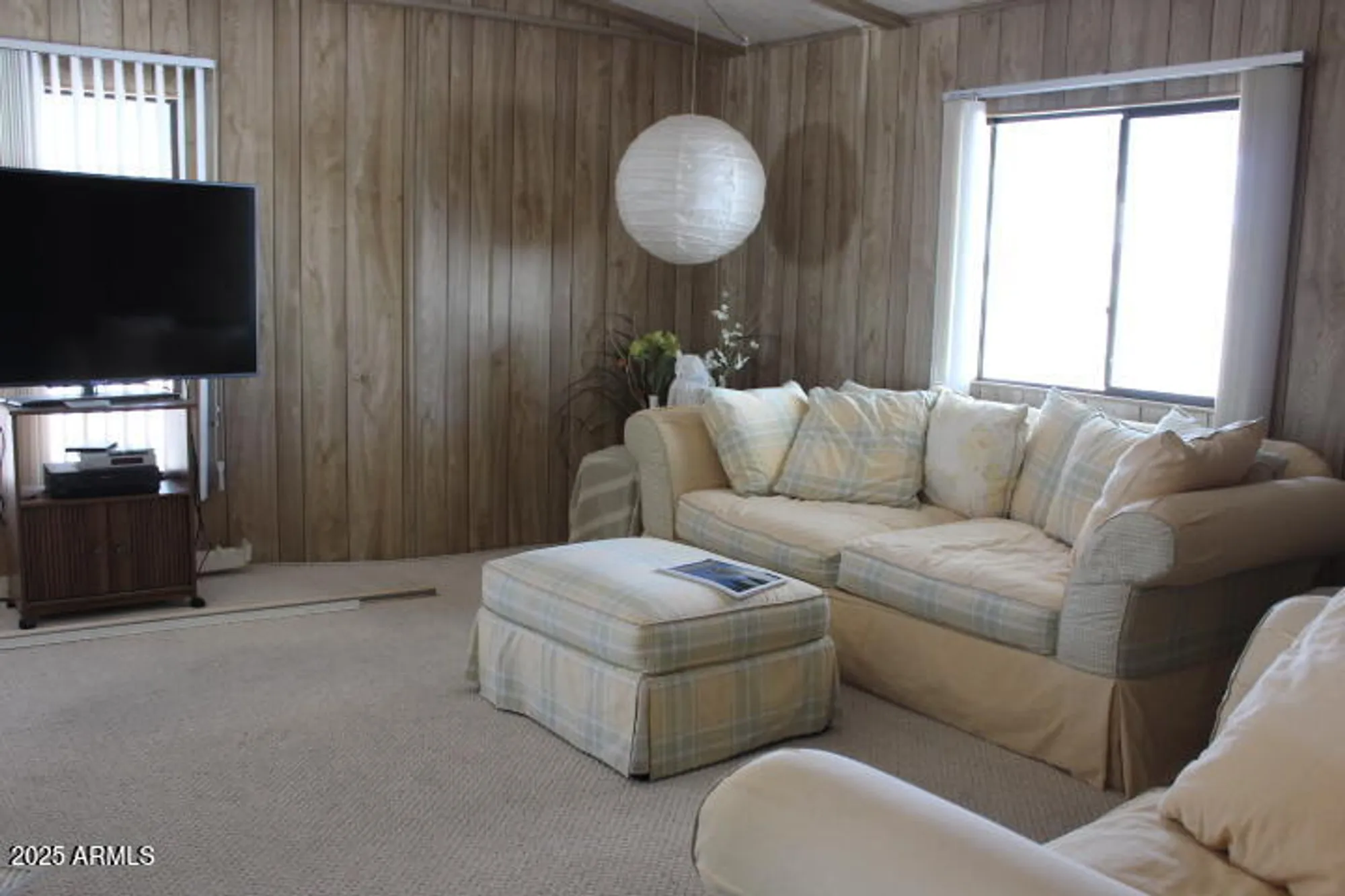 Property Slideshow image 5 of 27 | 457 s 80th pl, Mesa, AZ, 85208