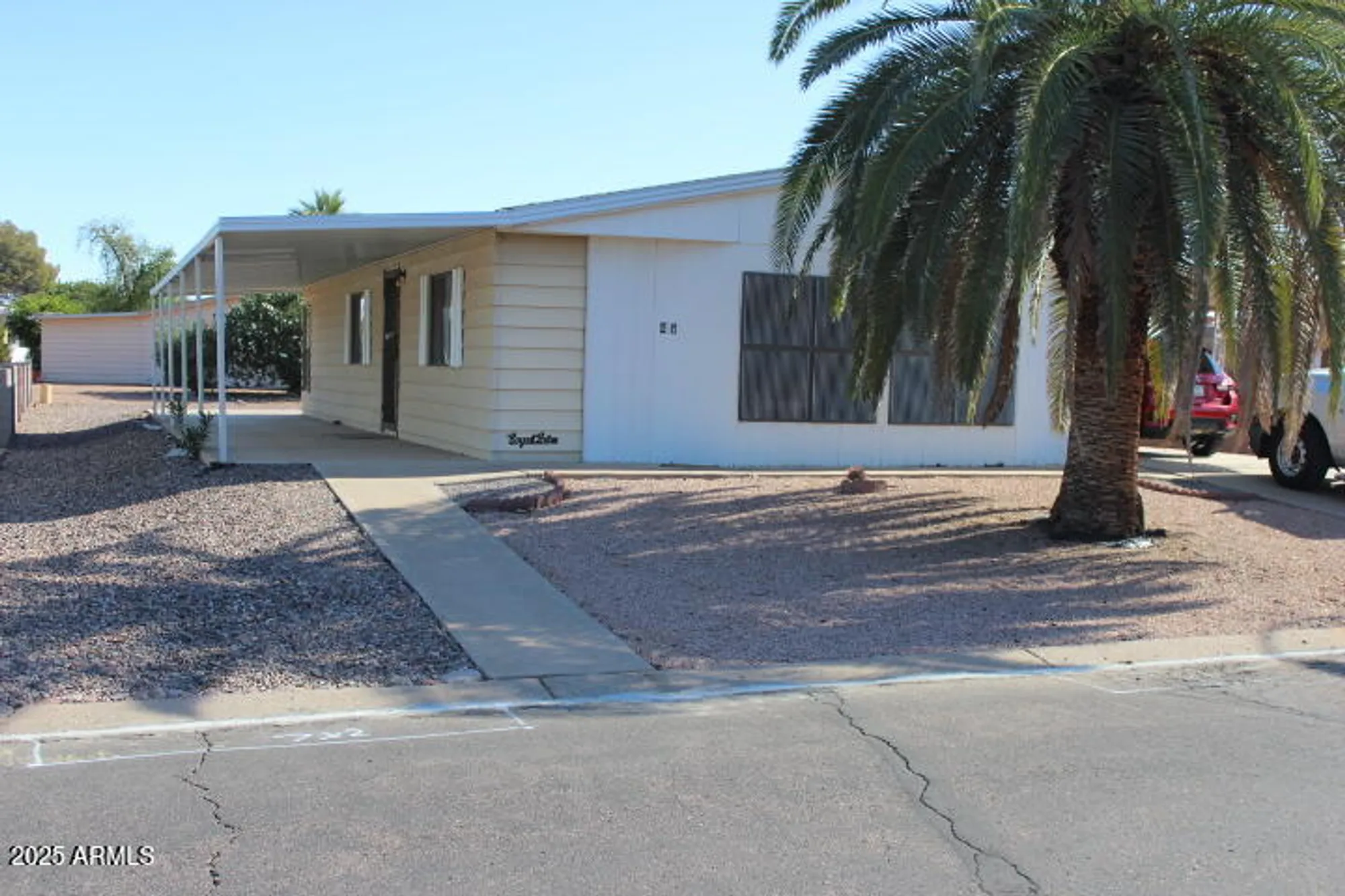 Property Slideshow image 1 of 27 | 457 s 80th pl, Mesa, AZ, 85208