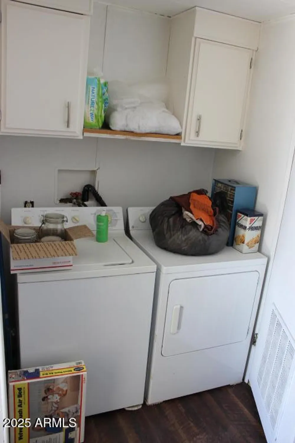 Property Slideshow image 21 of 27 | 457 s 80th pl, Mesa, AZ, 85208