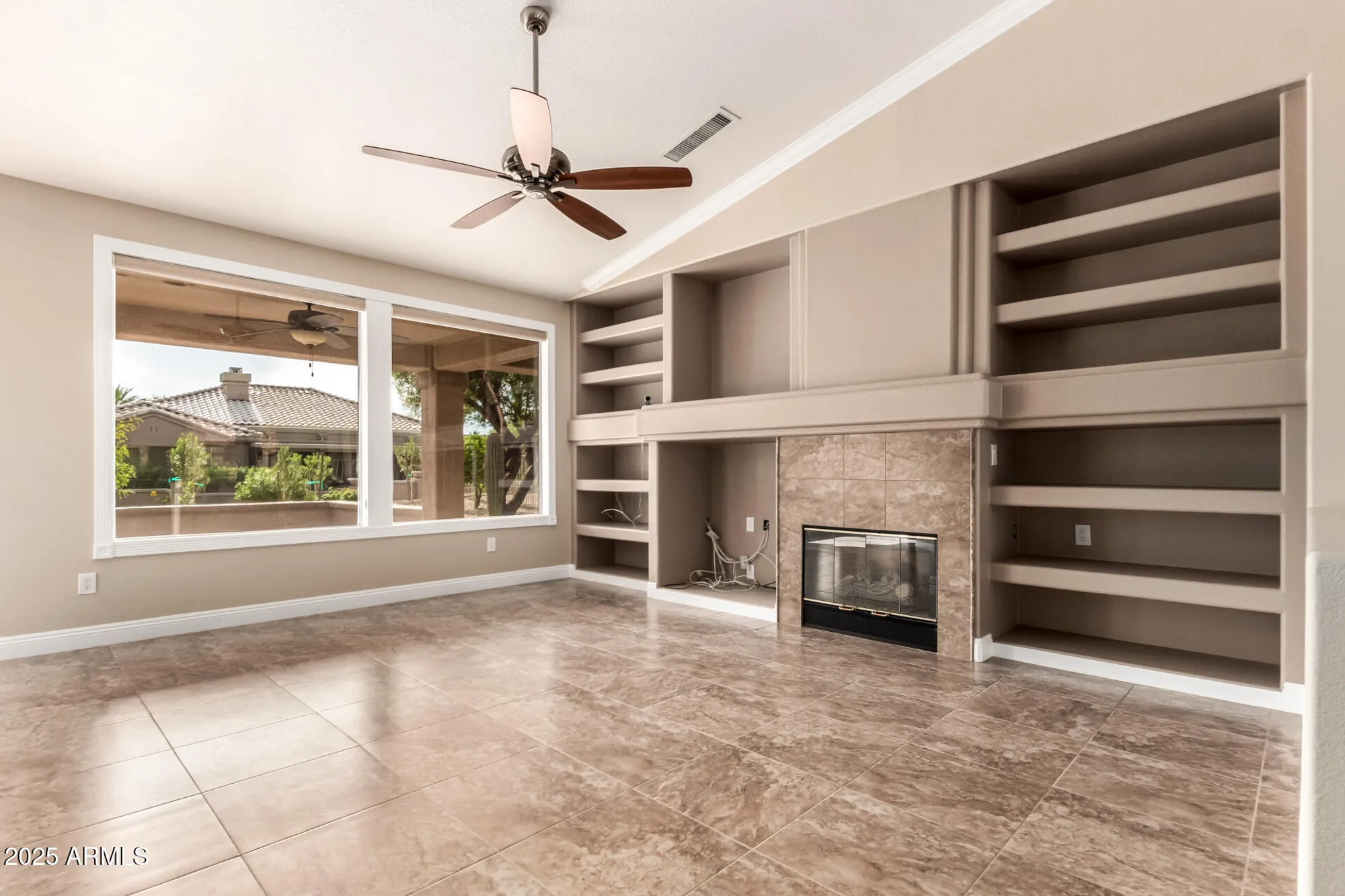 Property Slideshow image 11 of 45 | 18020 n timber ridge dr, Surprise, AZ, 85374