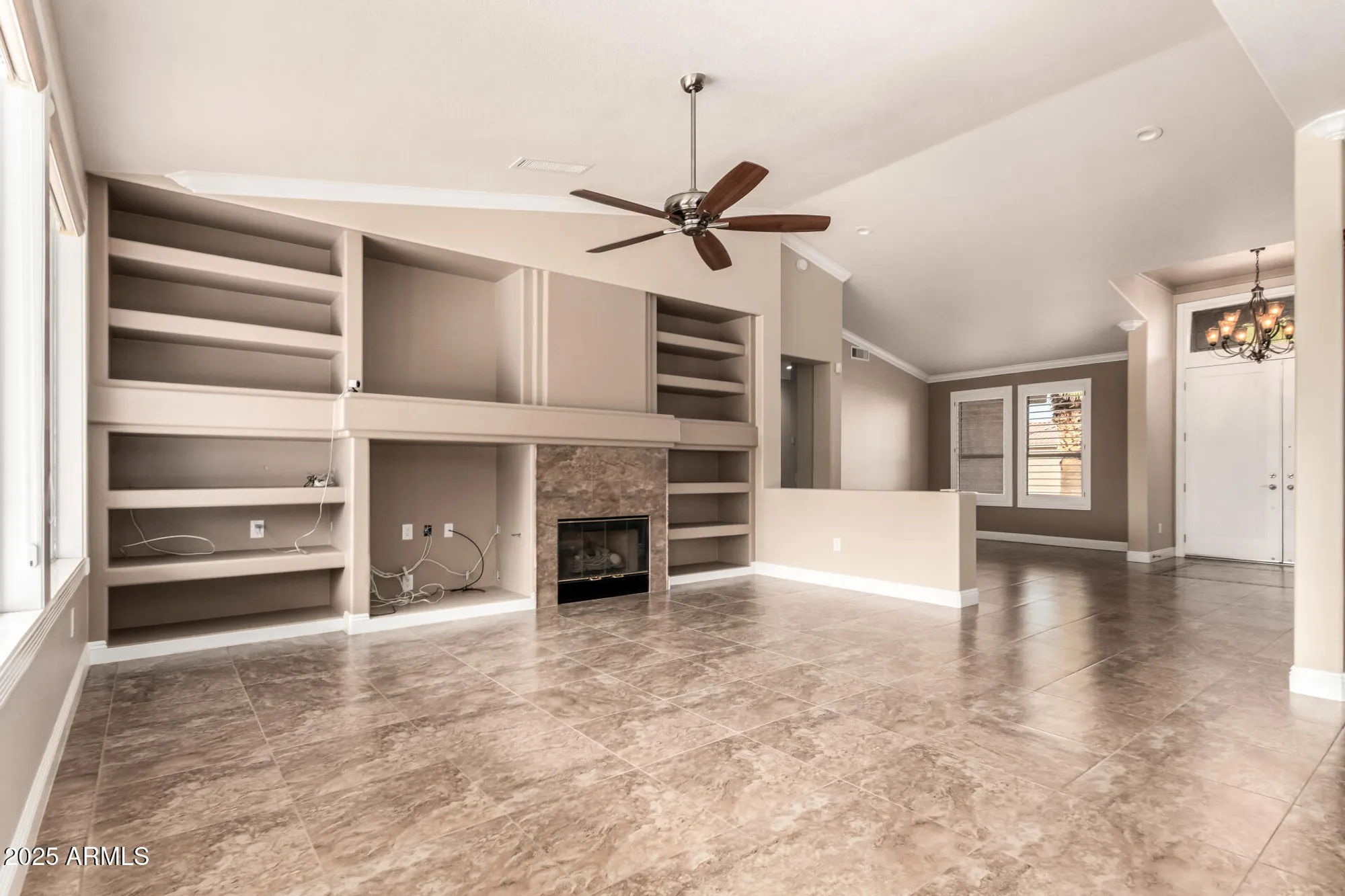 Property Slideshow image 12 of 45 | 18020 n timber ridge dr, Surprise, AZ, 85374