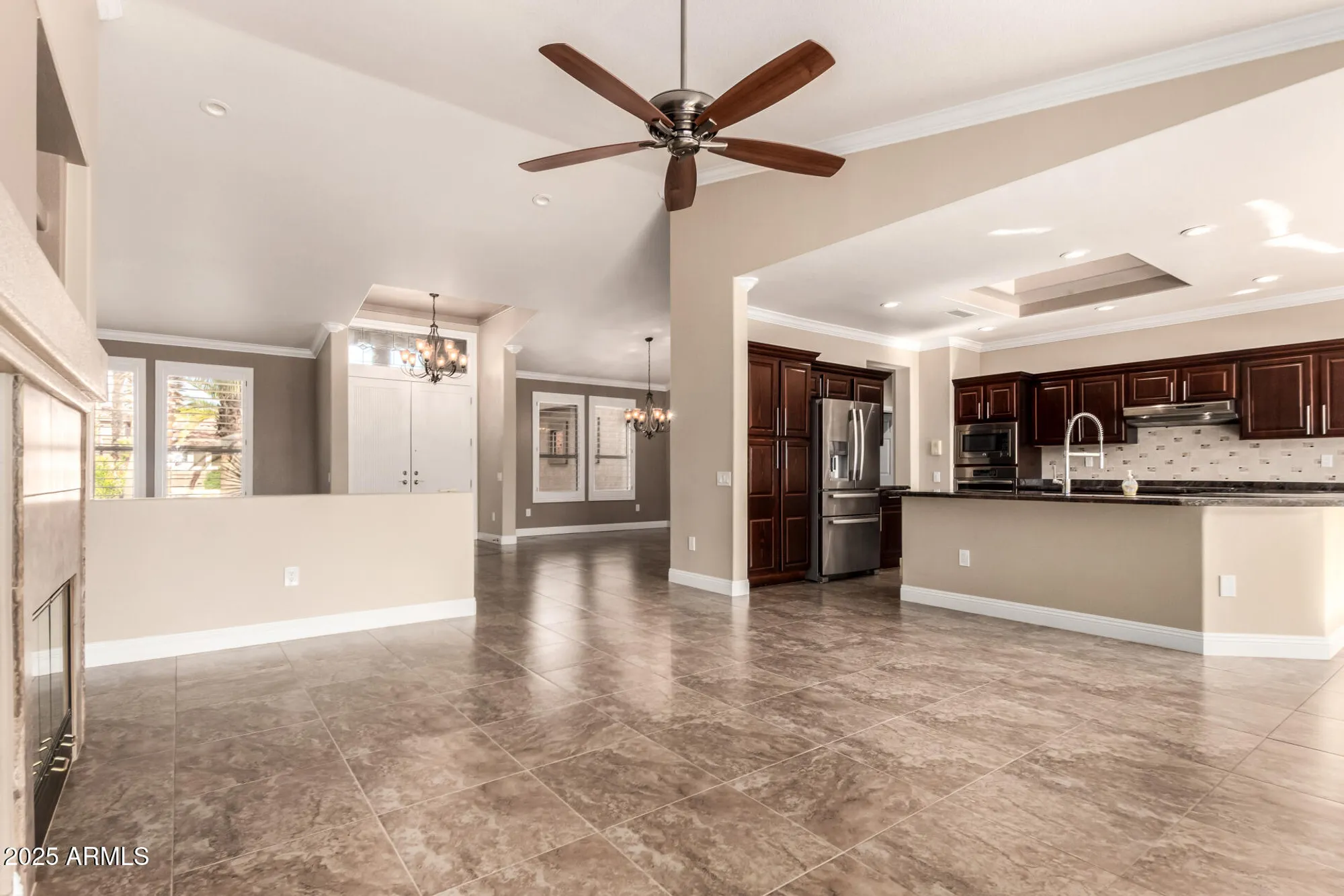 Property Slideshow image 14 of 45 | 18020 n timber ridge dr, Surprise, AZ, 85374