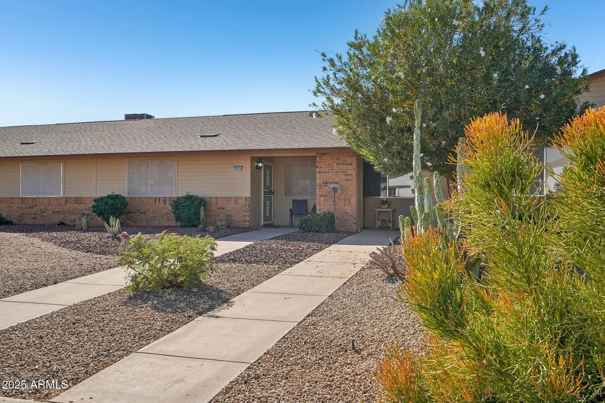 Property Slideshow image 5 of 29 | 18614 n mica dr, Sun City West, AZ, 85375