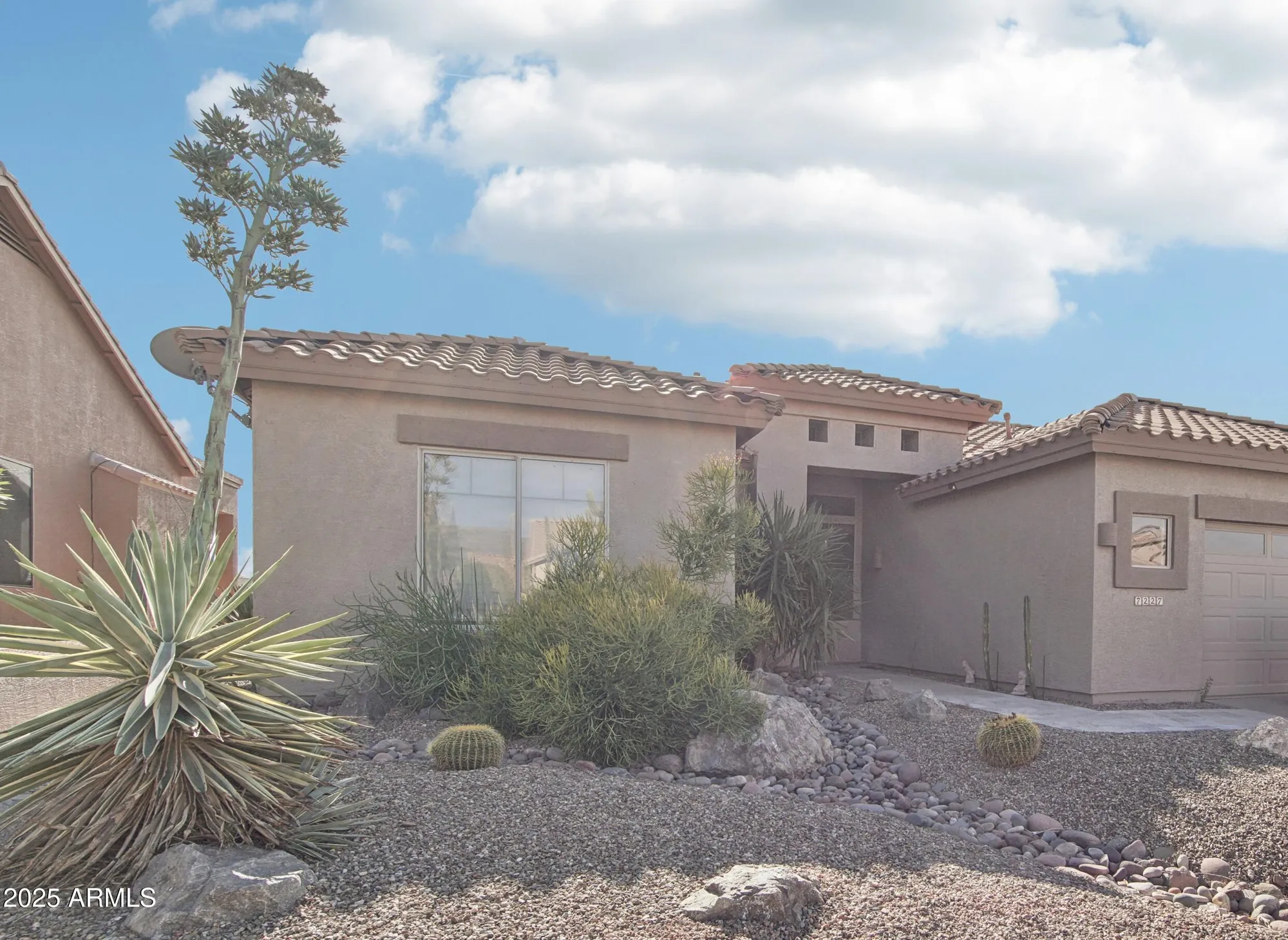 Property Slideshow image 2 of 47 | 7227 e texas ebony dr, Gold Canyon, AZ, 85118